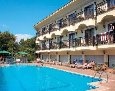 Property building in Dalyan Tezcan Hotel Property building in Dalyan Tezcan Hotel