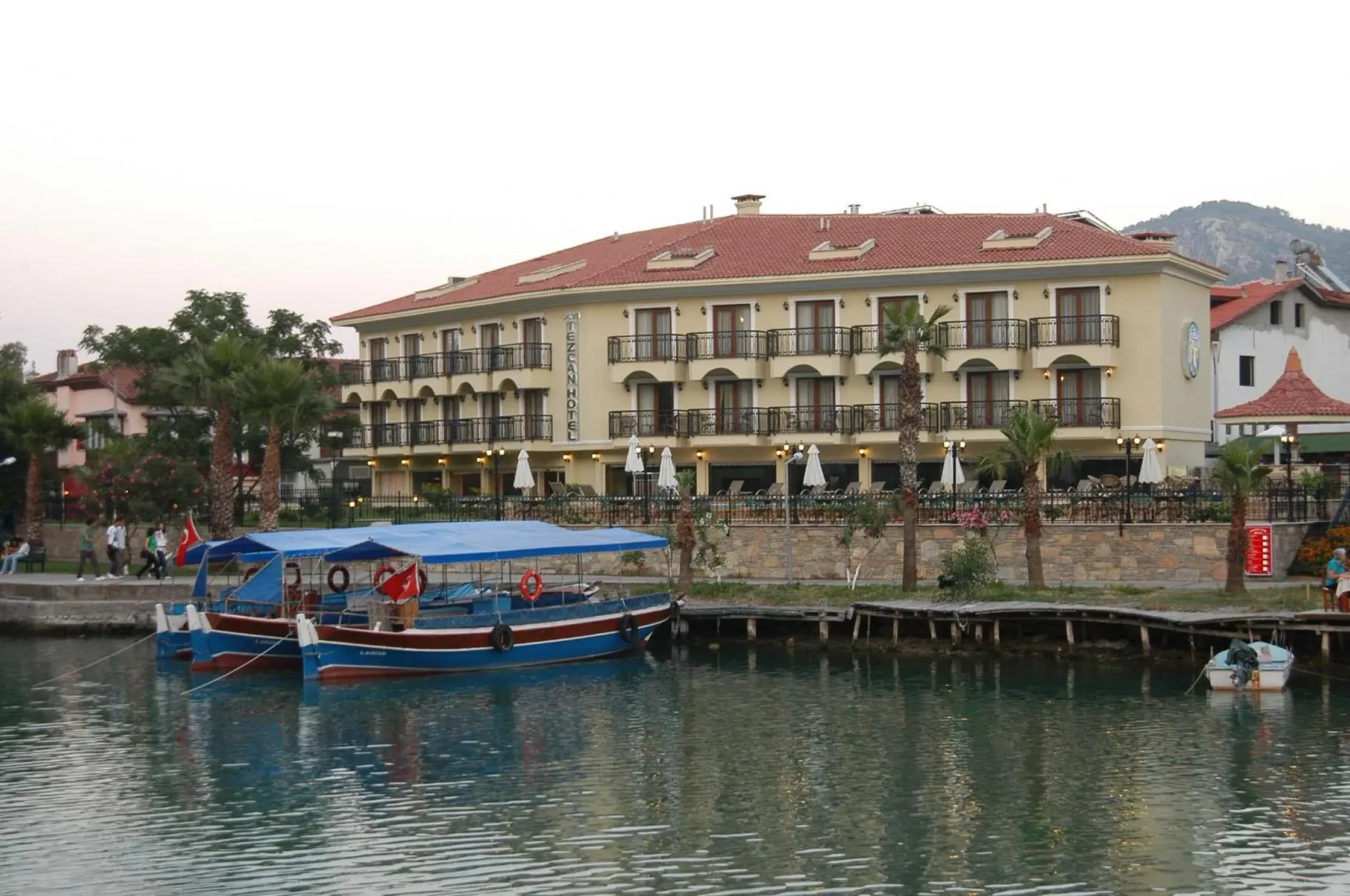 Property building in Dalyan Tezcan Hotel Property building in Dalyan Tezcan Hotel