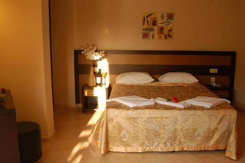 Photo of the whole room in Dalyan Tezcan Hotel