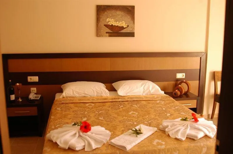 Bed in Dalyan Tezcan Hotel