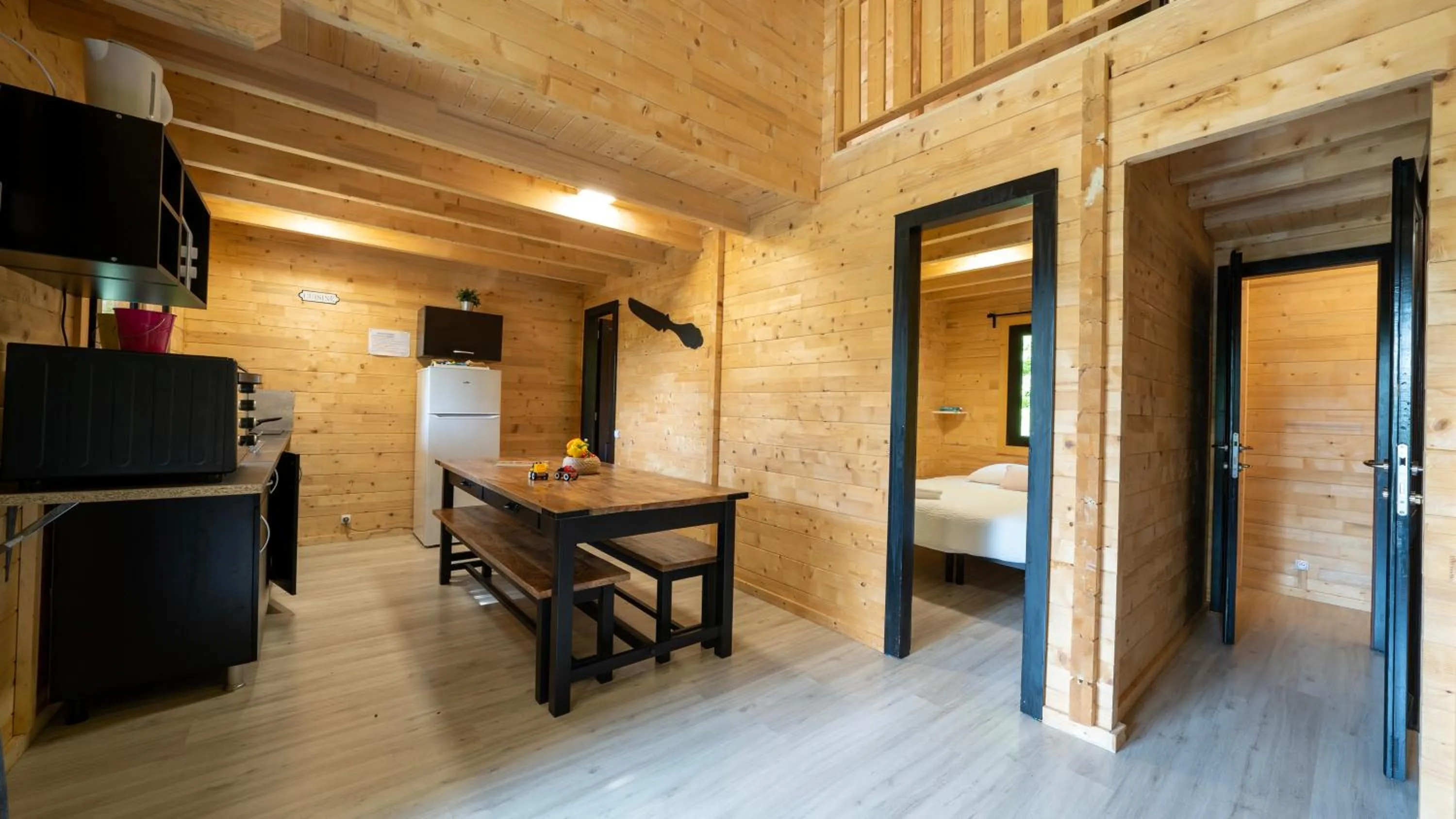 hair dresser, Bed in Le Village des Monédières