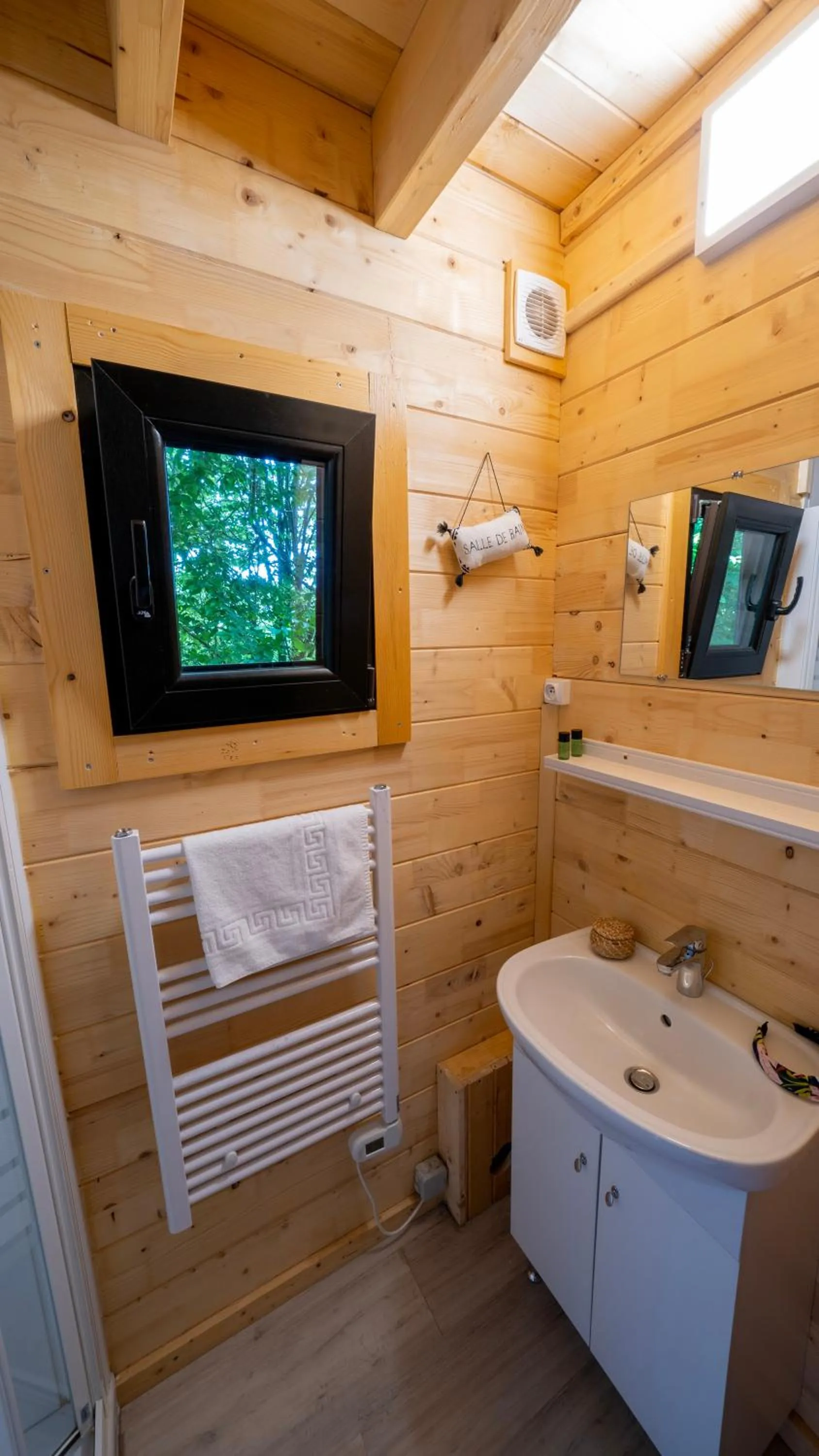 Bathroom in Le Village des Monédières