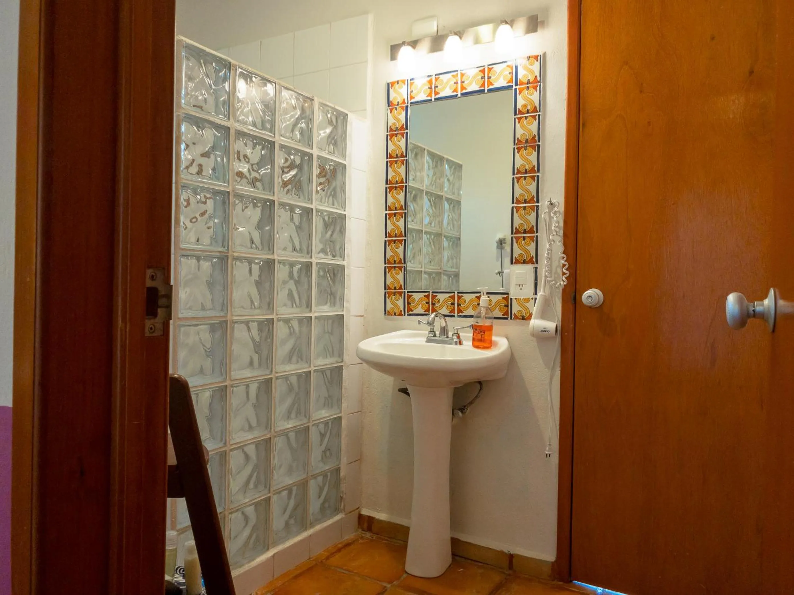 Shower in Casa Mulder - Steps to Beach Private Pool Ocean-View Roof