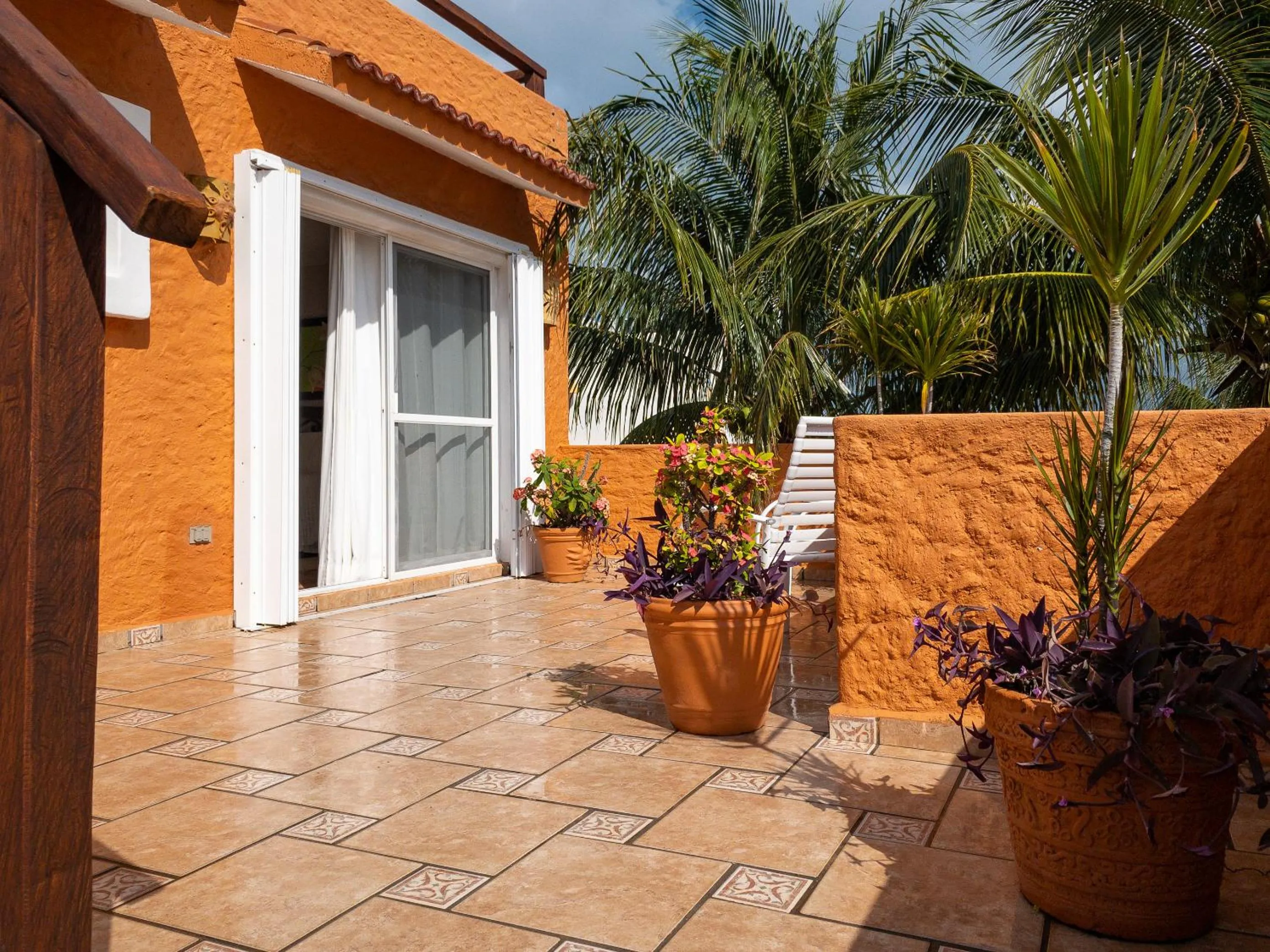 Patio in Casa Mulder - Steps to Beach Private Pool Ocean-View Roof