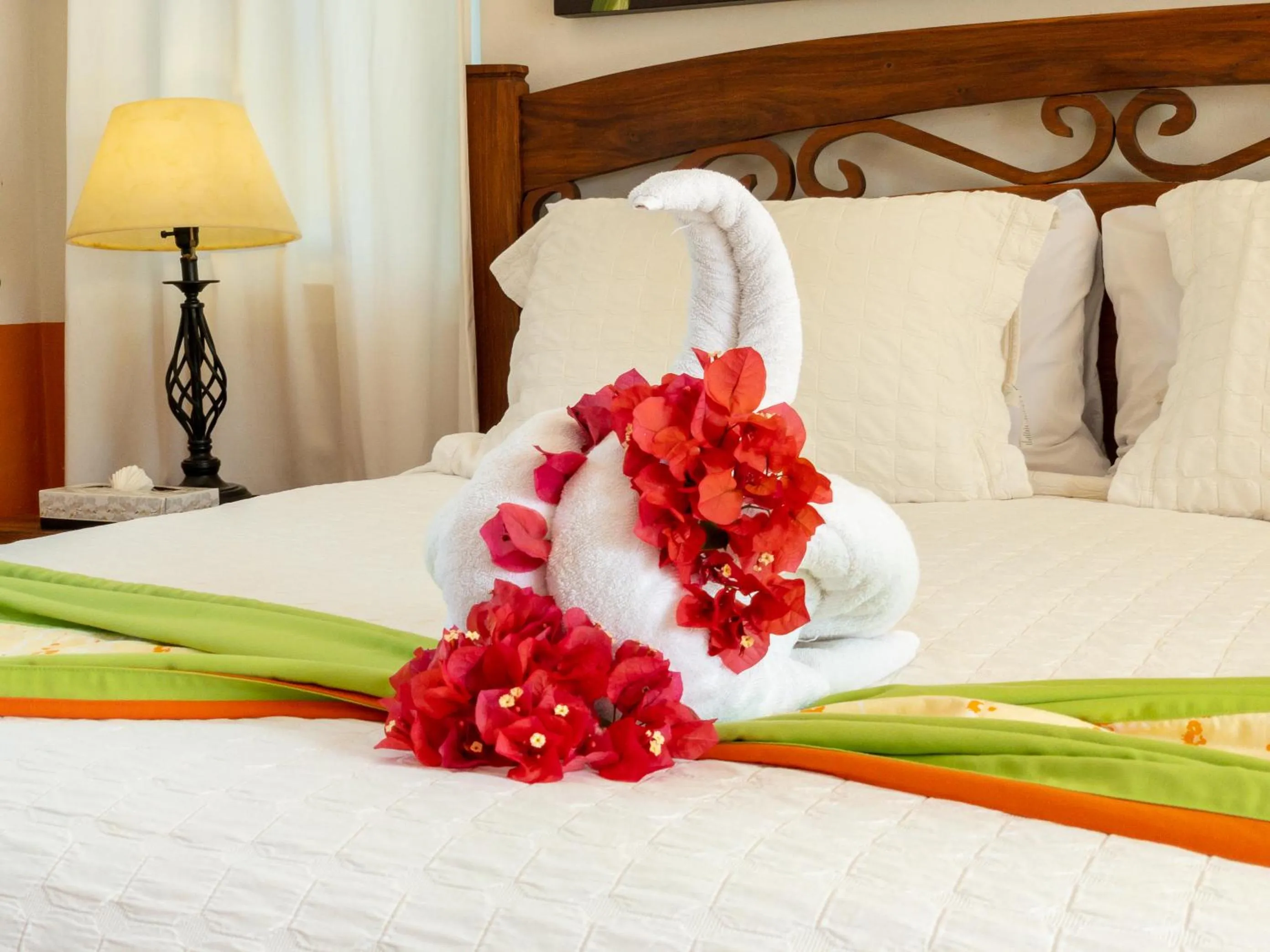 Bed in Casa Mulder - Steps to Beach Private Pool Ocean-View Roof