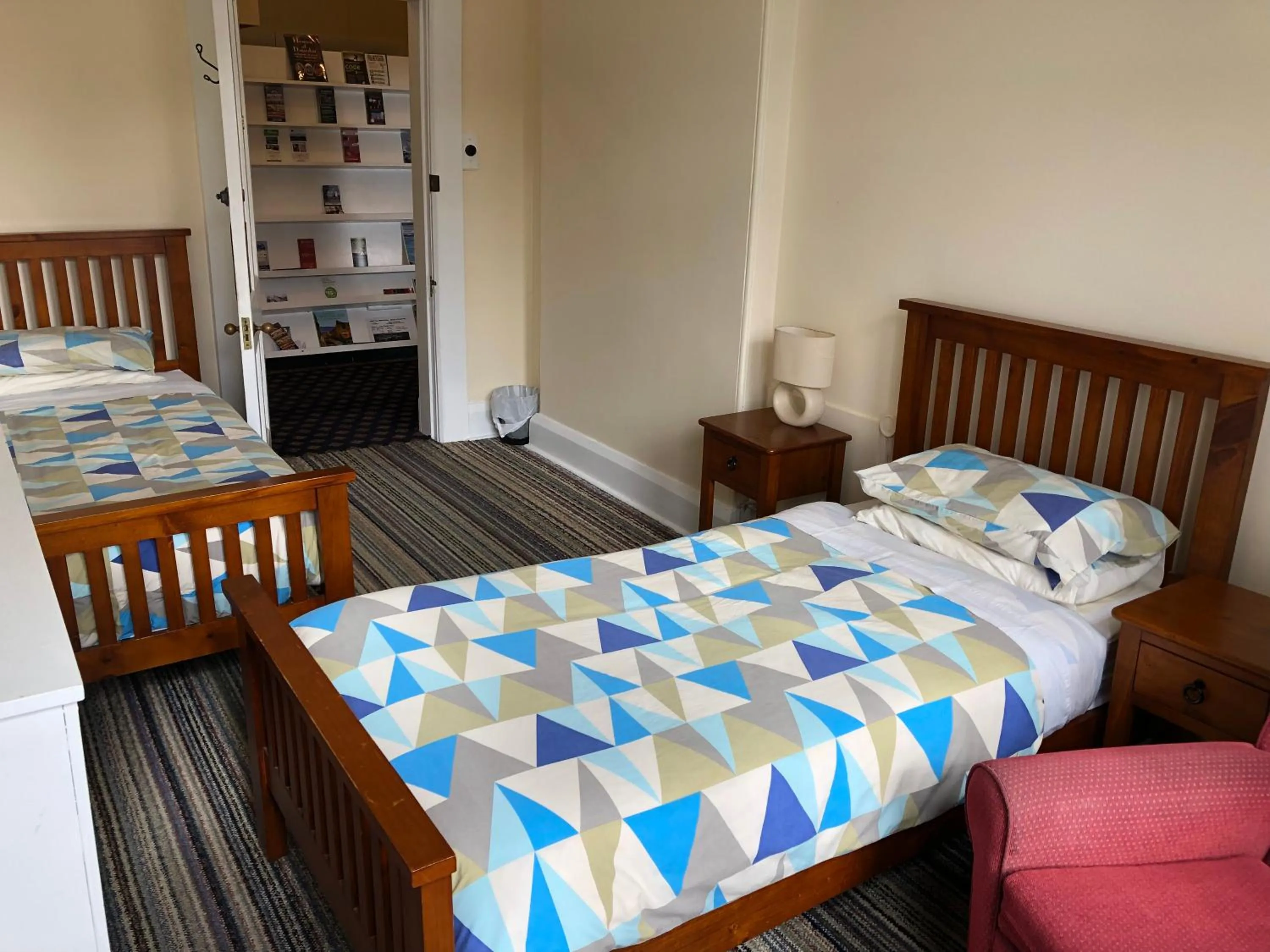 Photo of the whole room, Bed in Chalet Backpackers