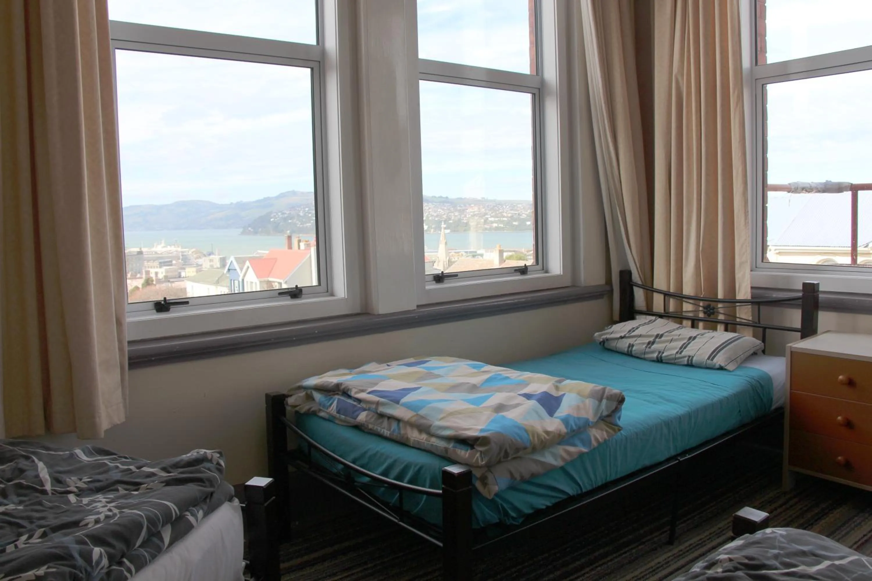 Bedroom, Bed in Chalet Backpackers