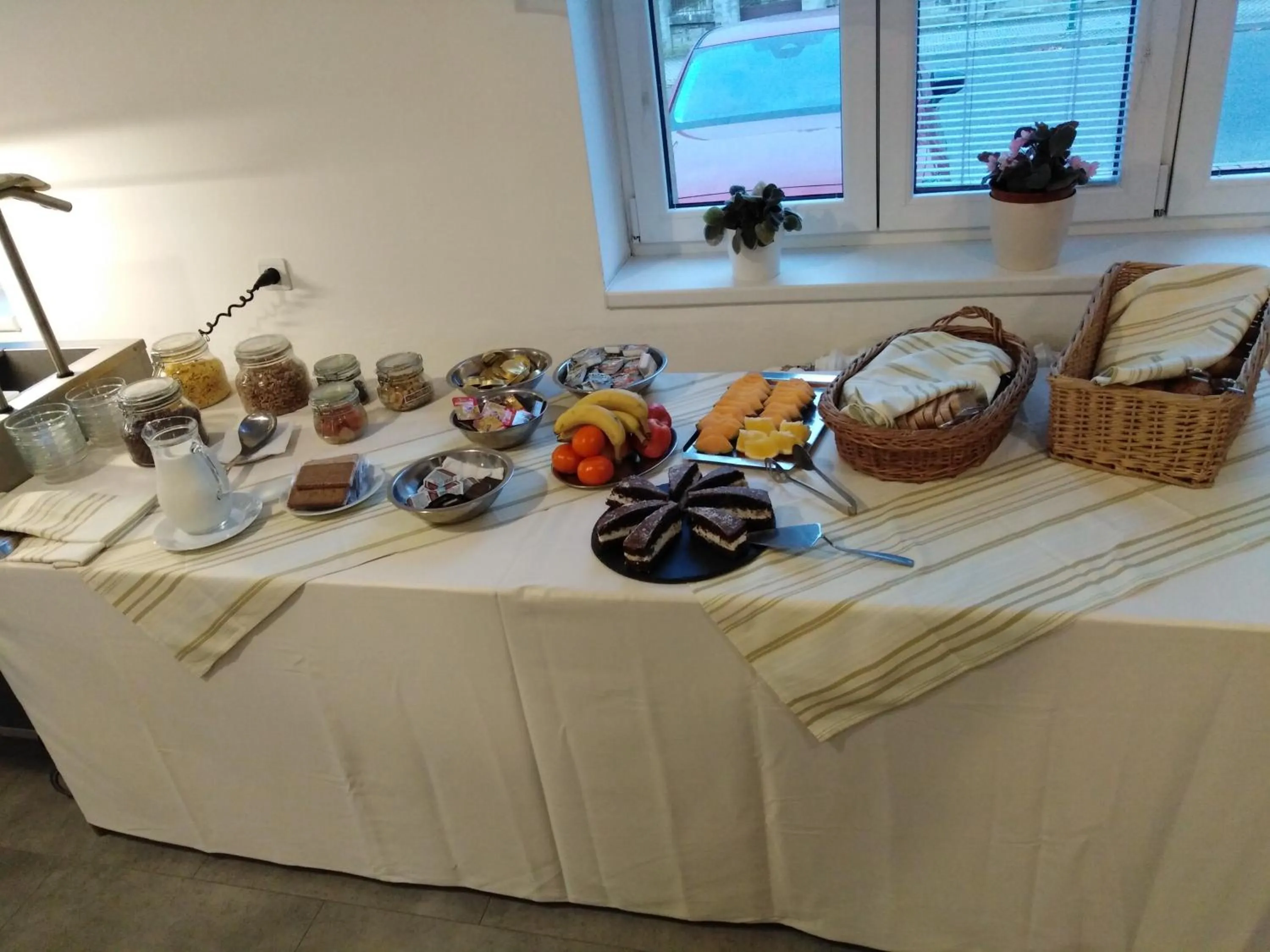 Food and drinks in Hotel Svornost