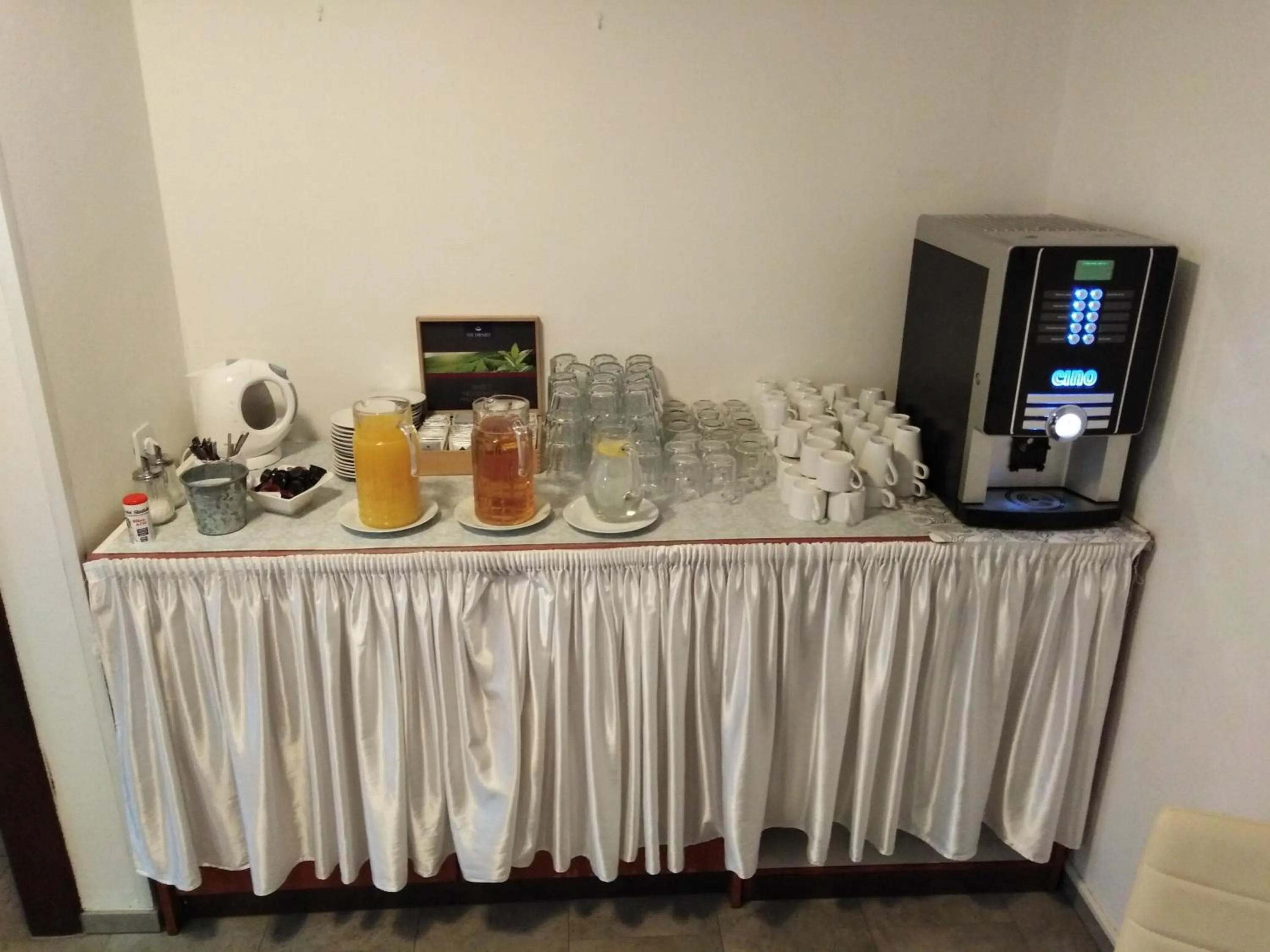Coffee/tea facilities in Hotel Svornost