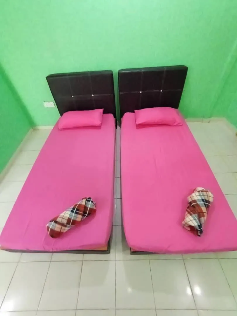 Bed in DAOH'S Rooms & Scooters