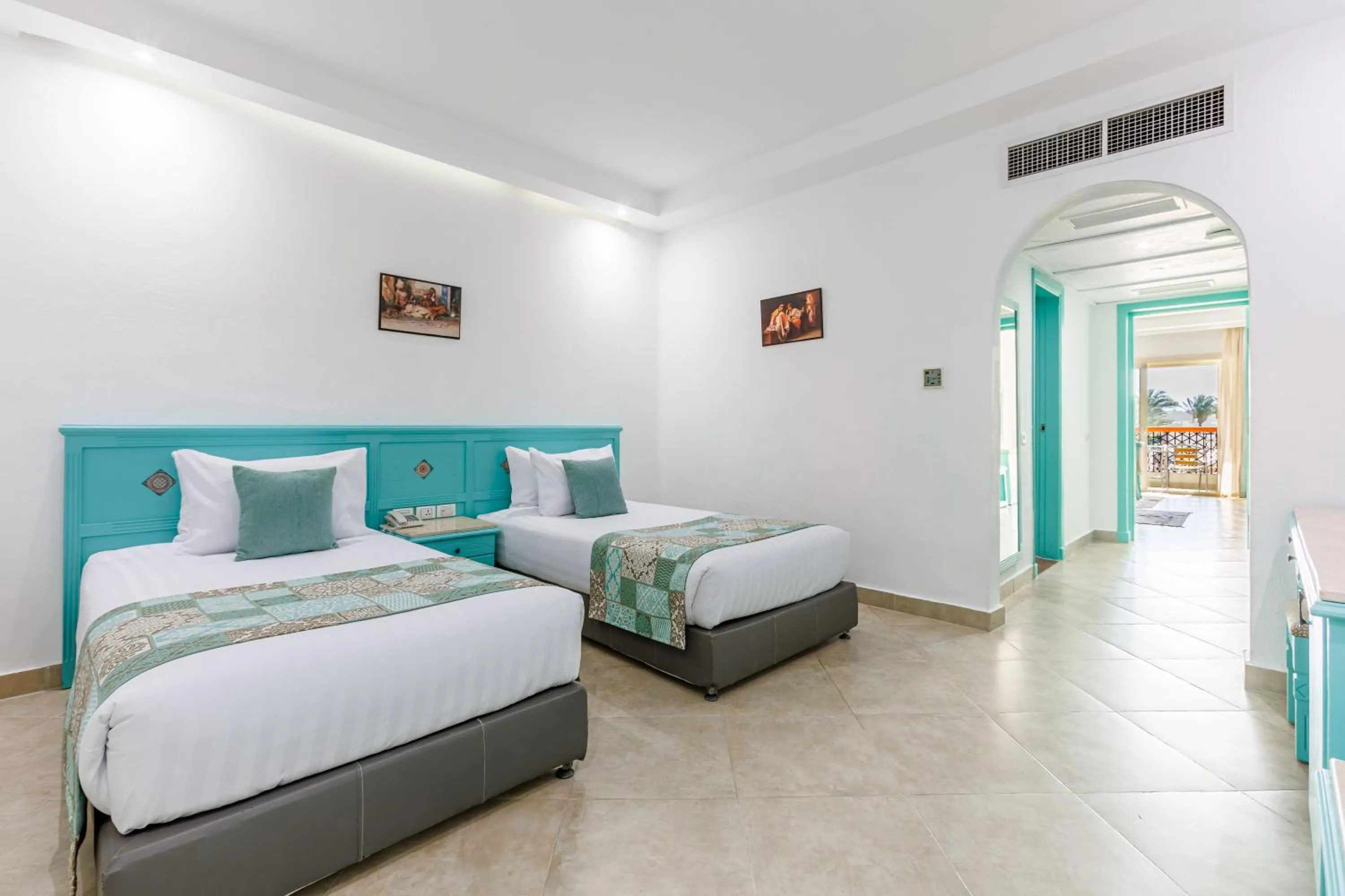 Bedroom, Bed in Sunrise Royal Makadi Resort