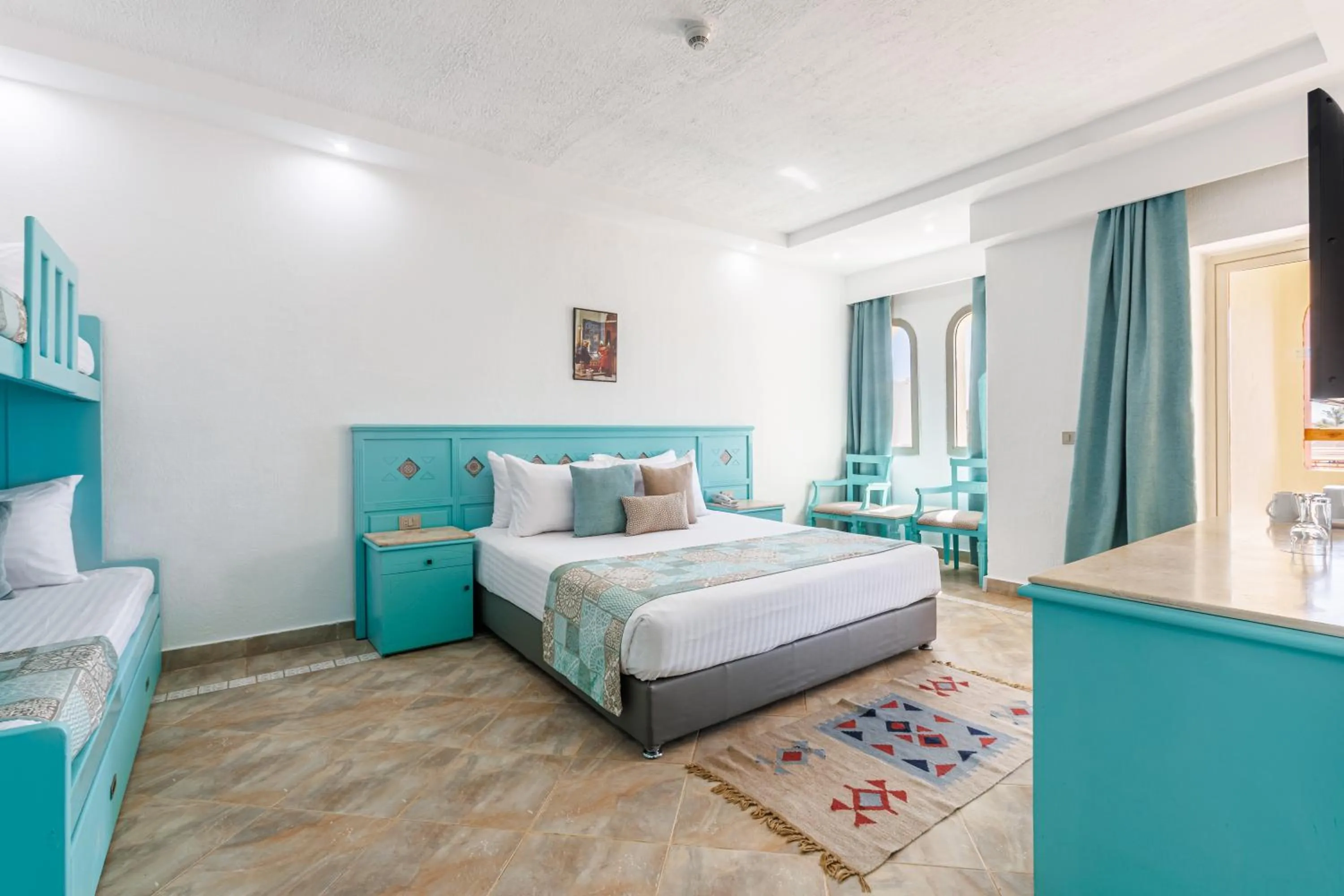 Bedroom, Bed in Sunrise Royal Makadi Resort