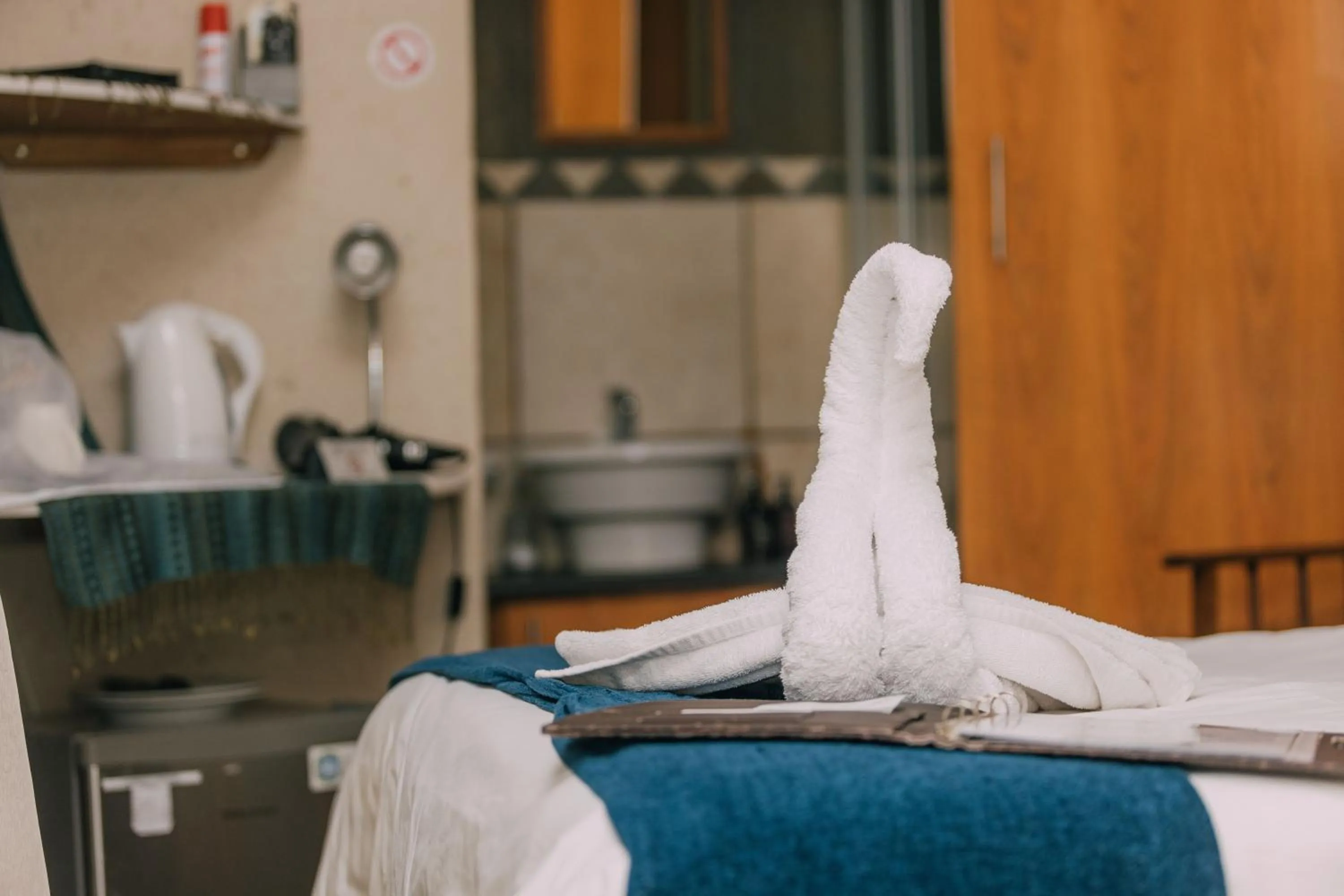 towels, Bed in Beetleloop Guest House
