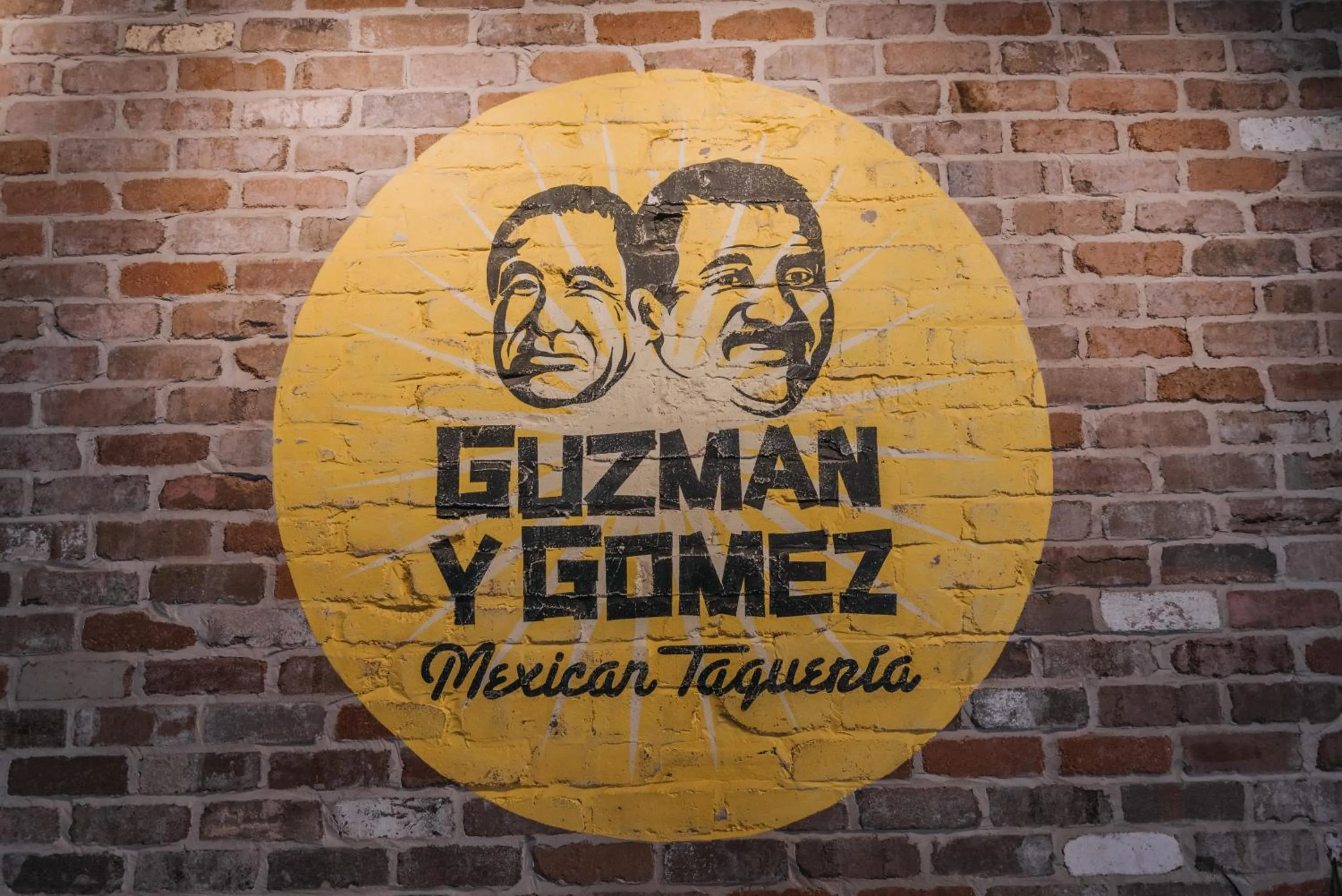 Restaurant/places to eat in Studios On Beaumont