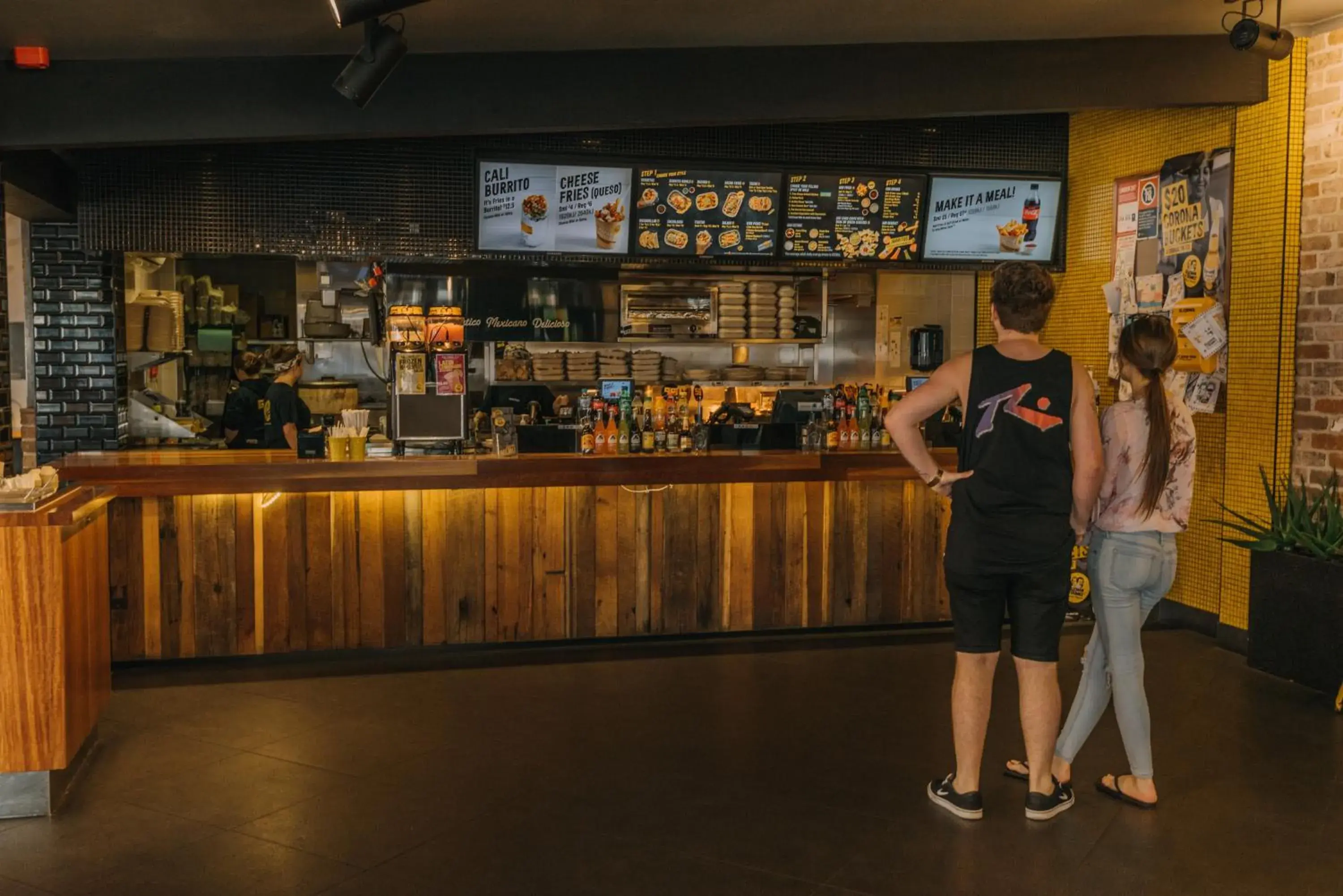 Restaurant/places to eat in Studios On Beaumont Restaurant/places to eat in Studios On Beaumont