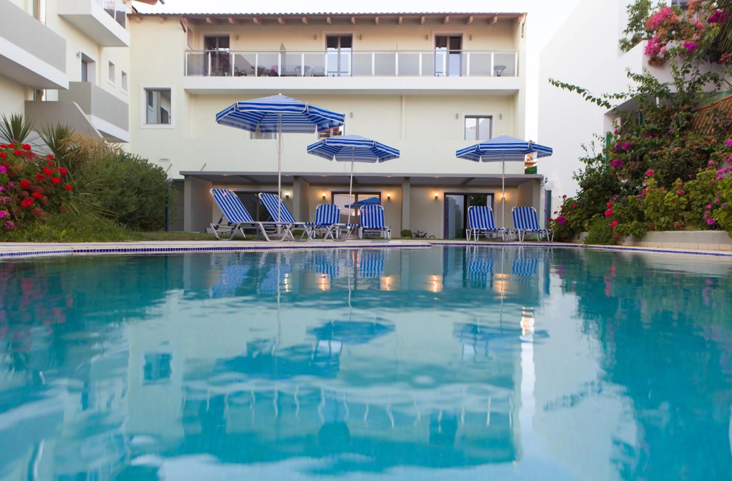 Swimming pool in Panormo Beach Hotel