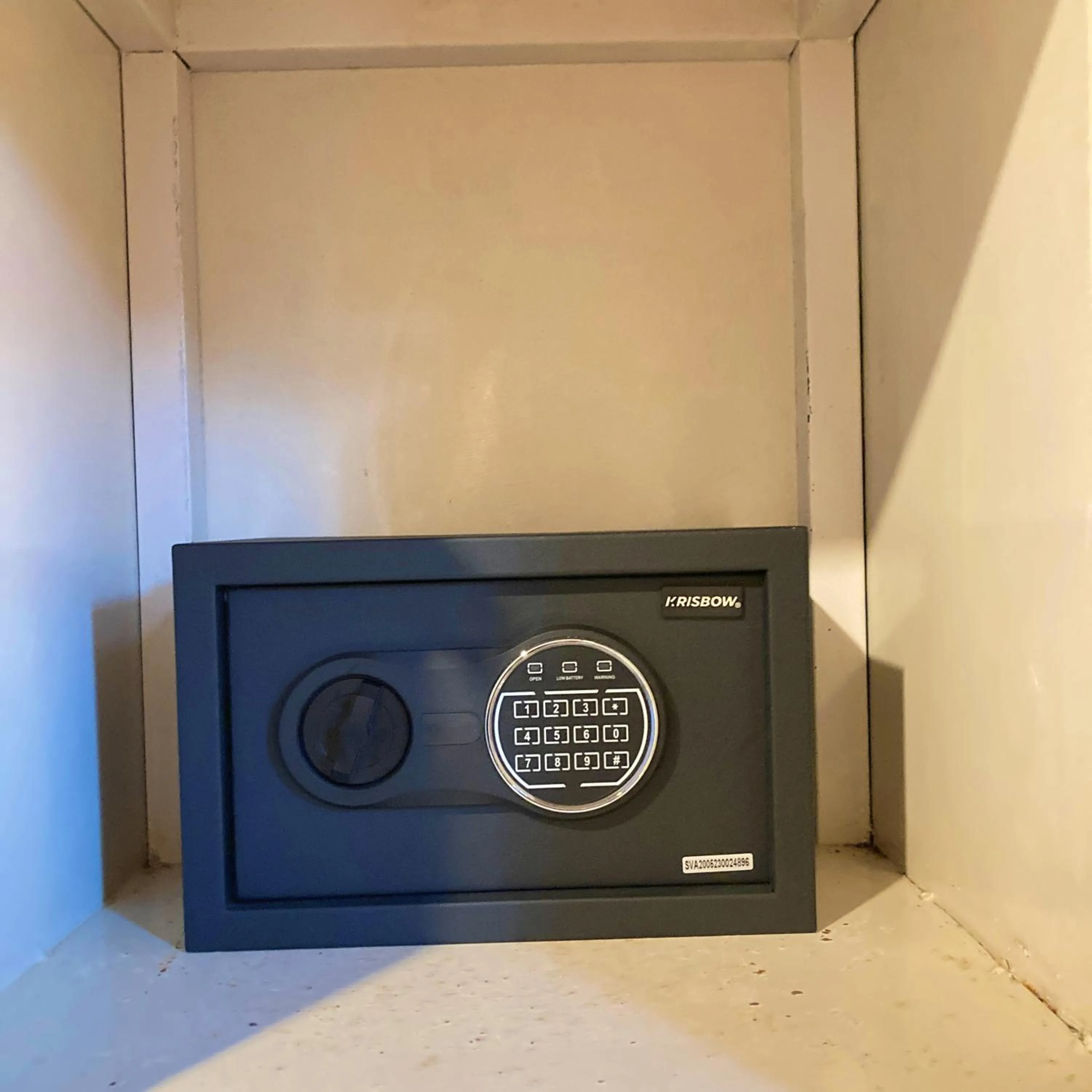 safe in La Boheme Bajo