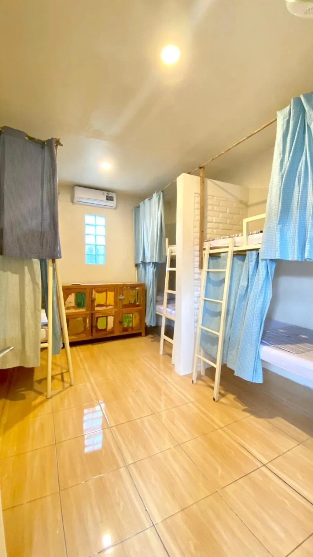 Bed in La Boheme Bajo