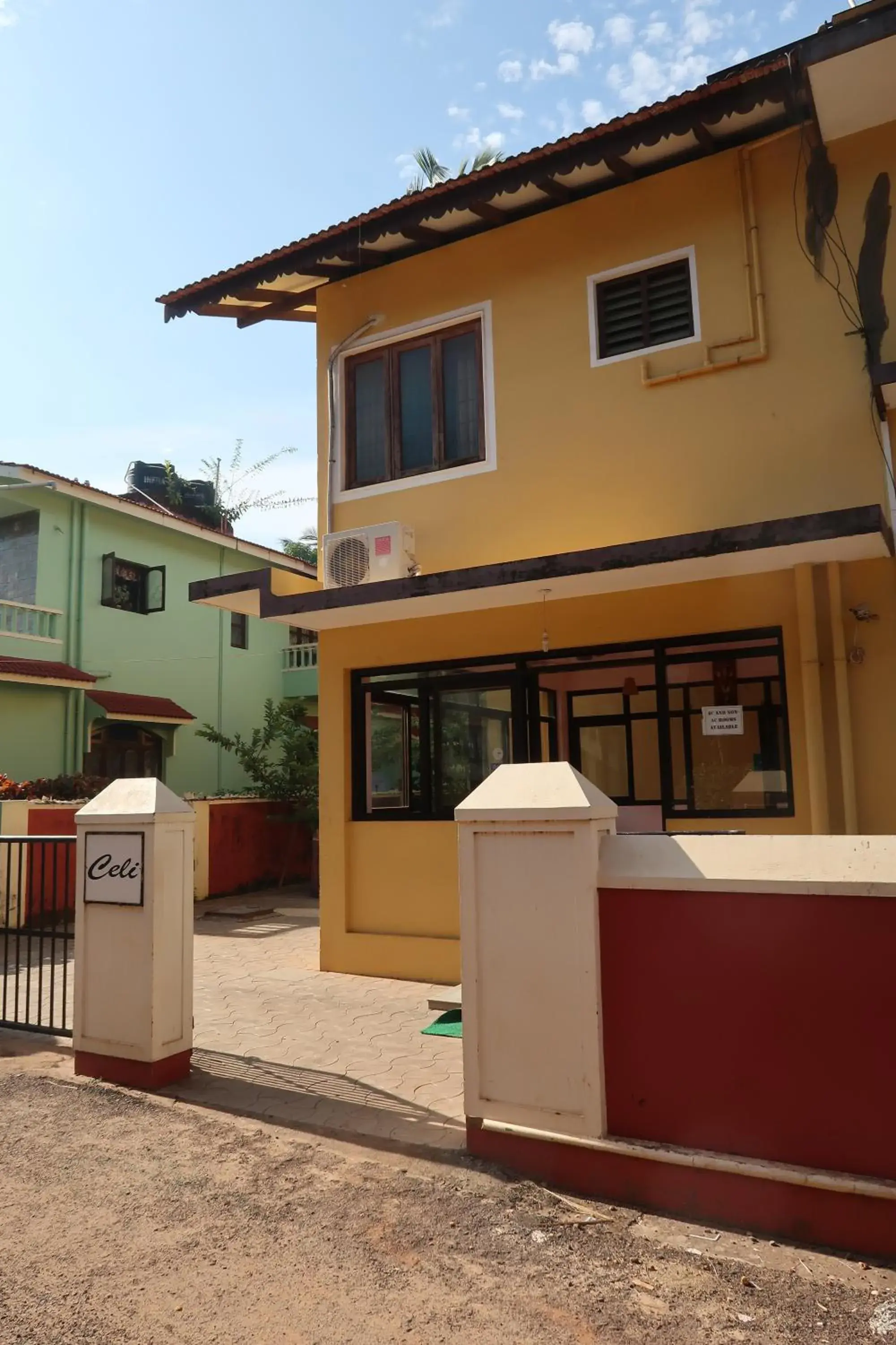 Facade/entrance in Hotel Celi Facade/entrance in Hotel Celi