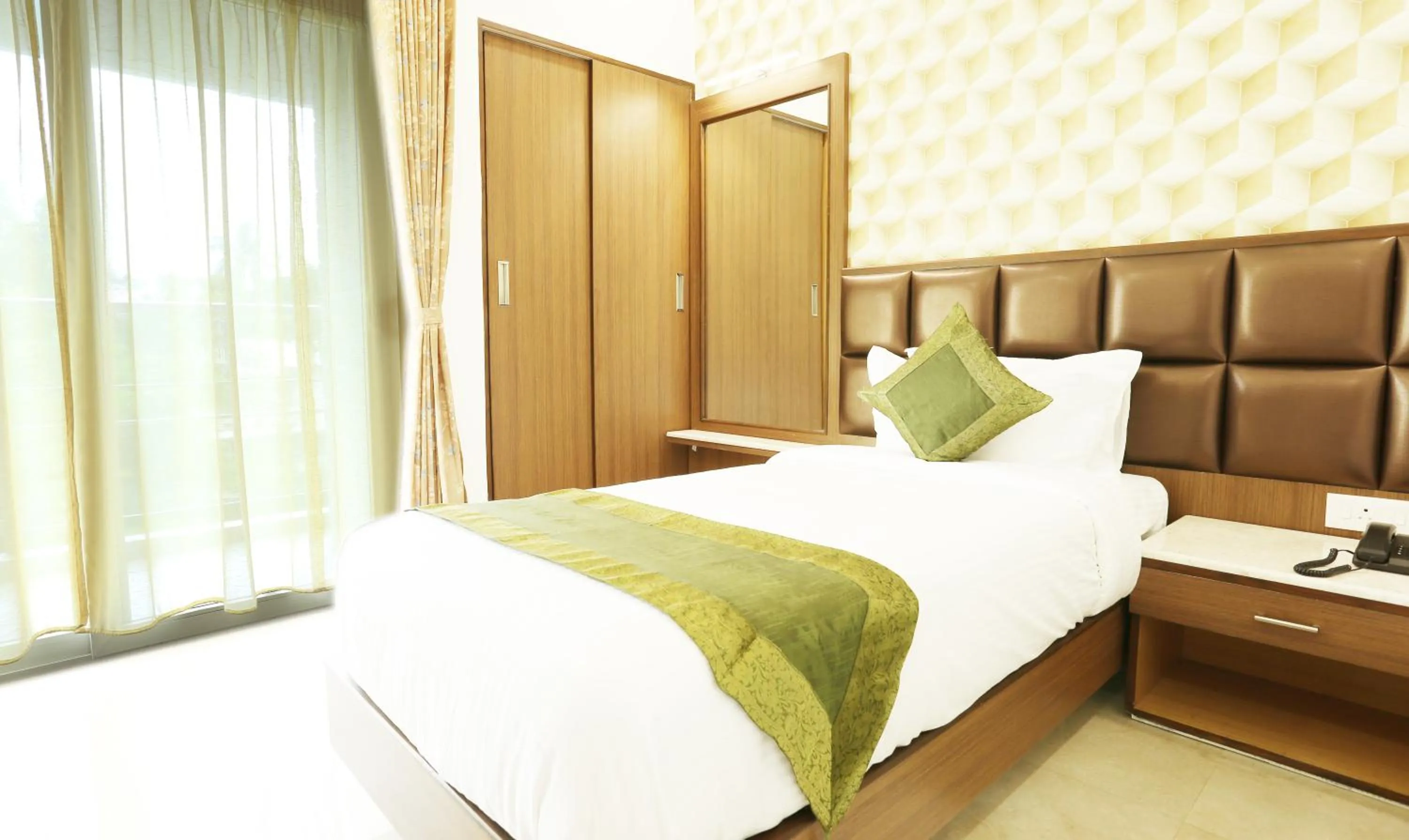 Bed in Treebo Pechis Castle