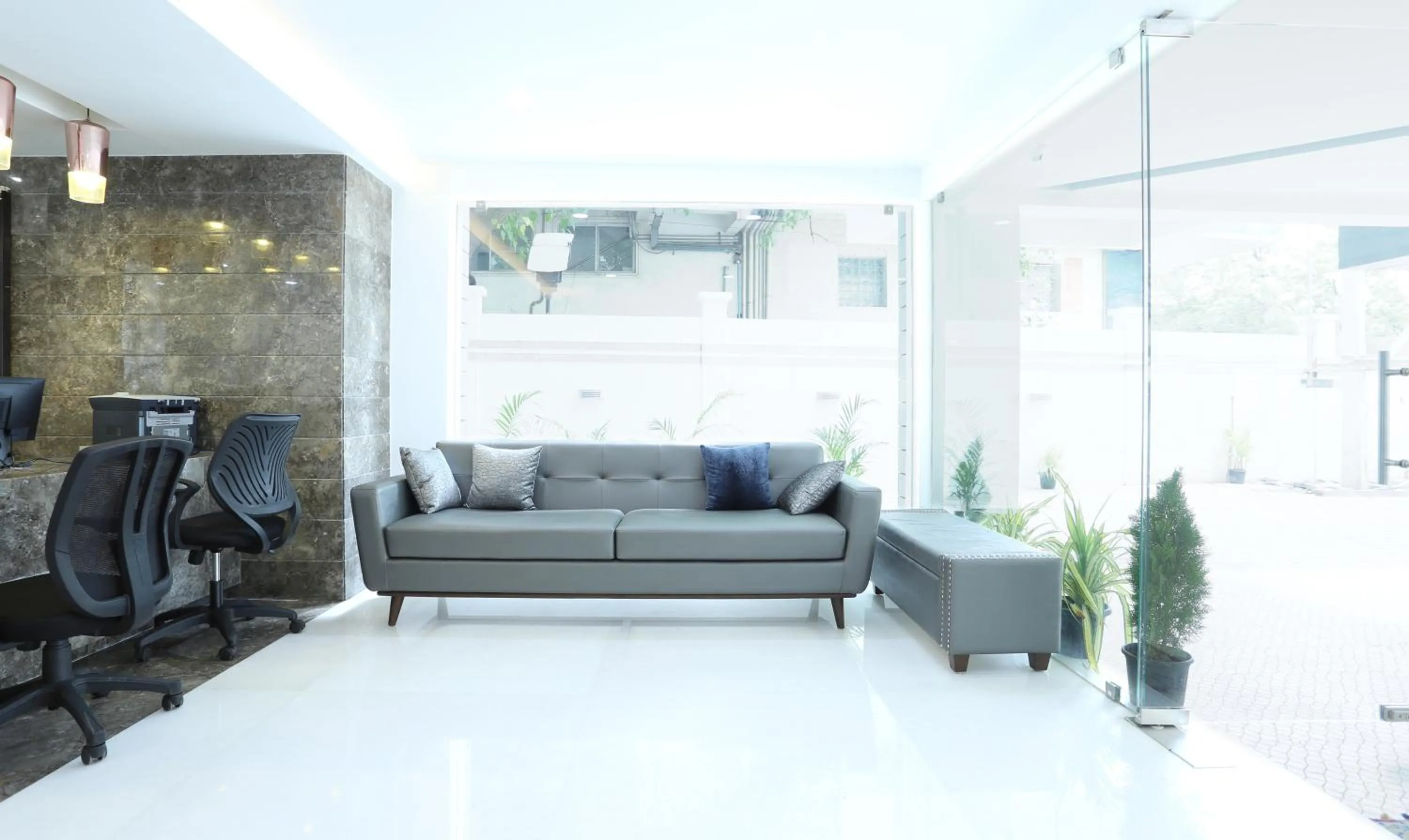 Lobby or reception in Treebo Pechis Castle