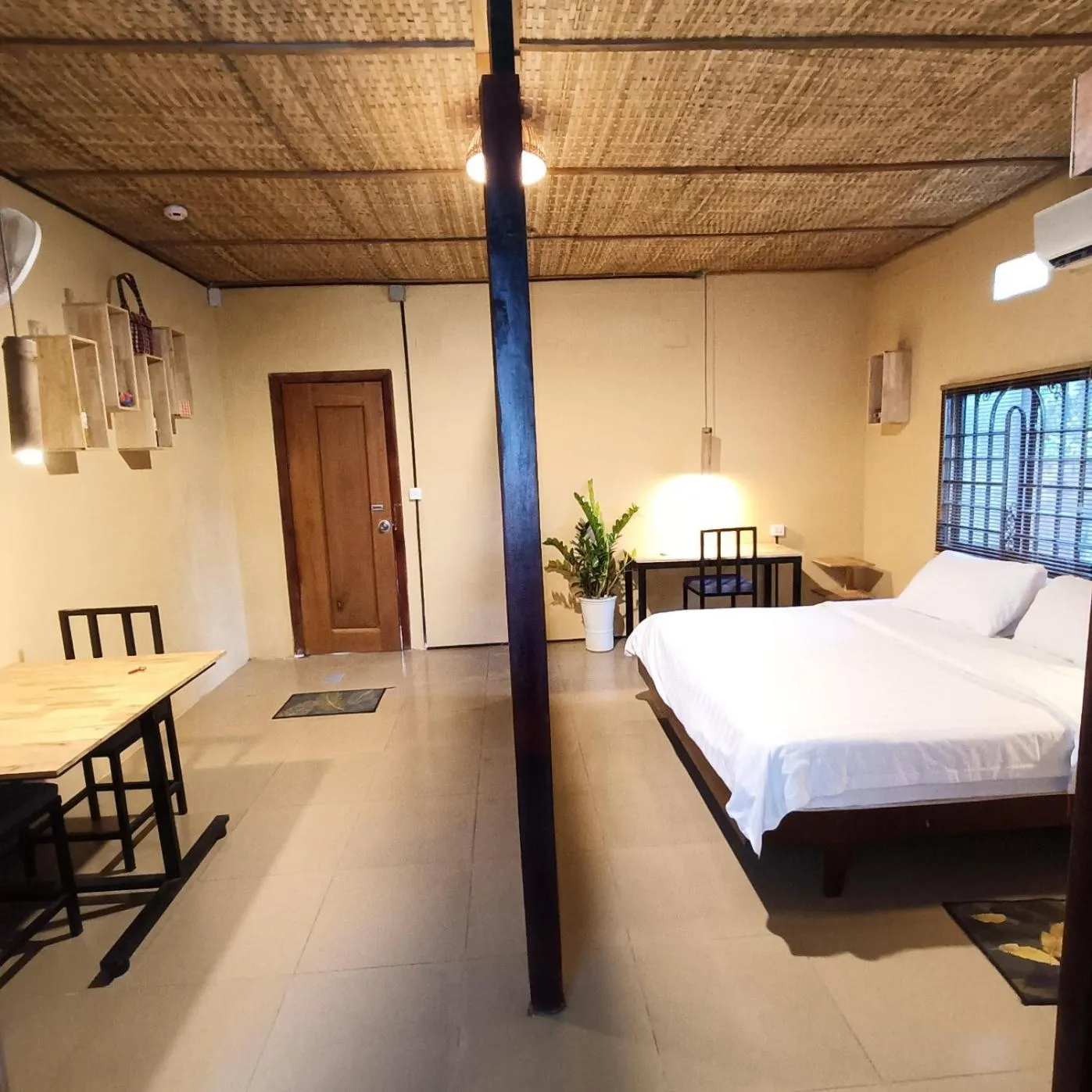 Photo of the whole room, Bed in Siem Reap Homesteading