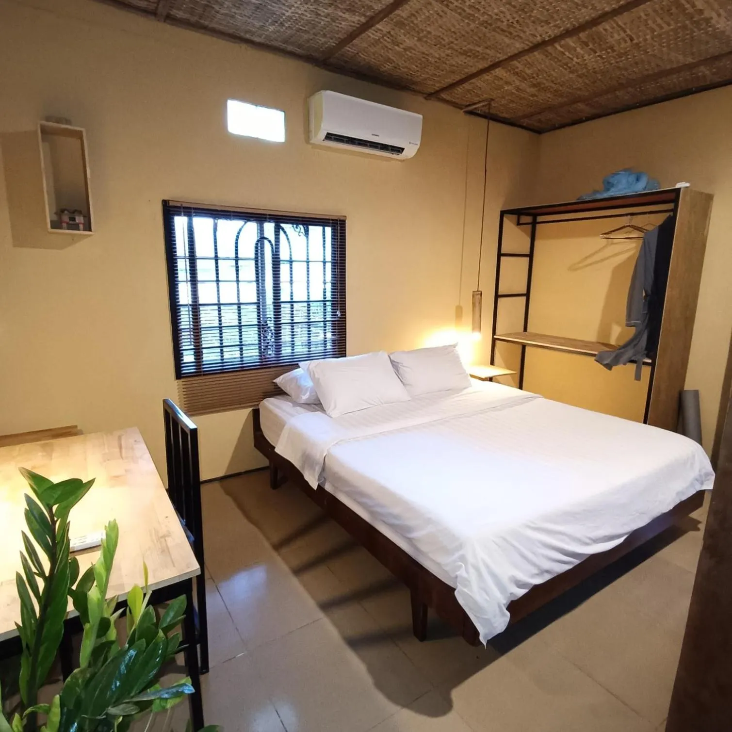 Bedroom, Bed in Siem Reap Homesteading