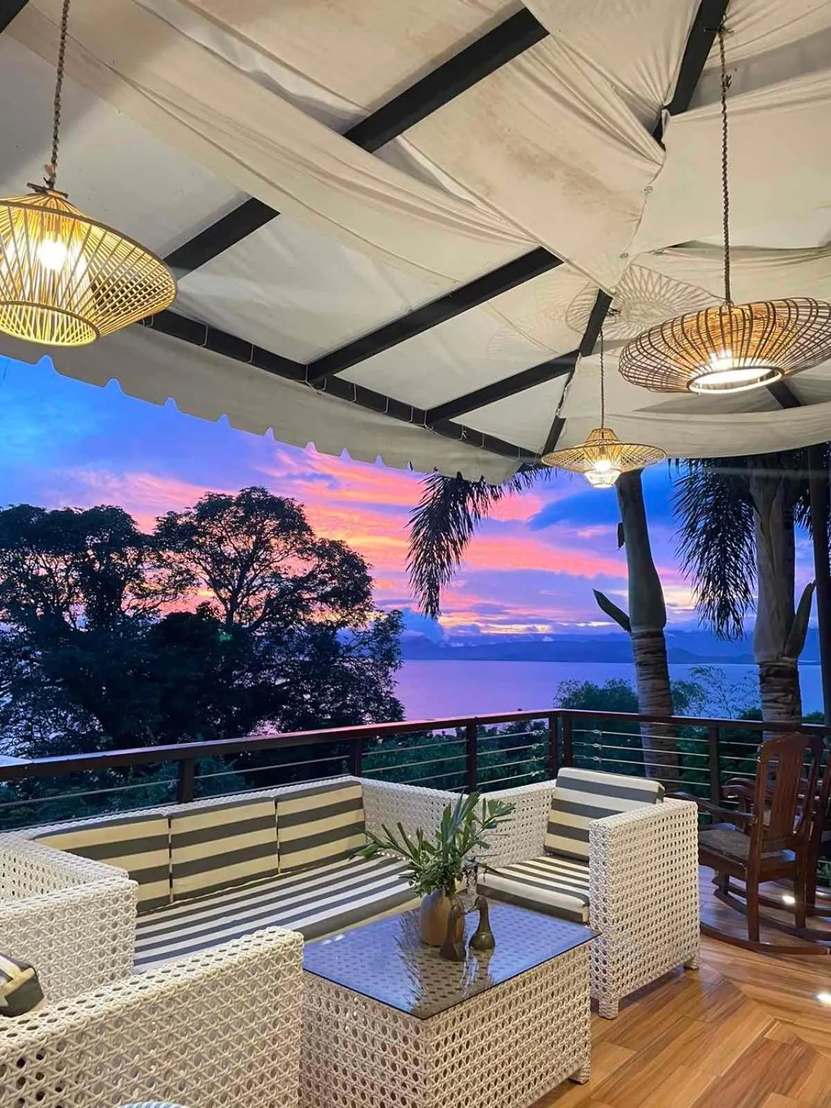 Restaurant/places to eat in Villas by Eco Hotels