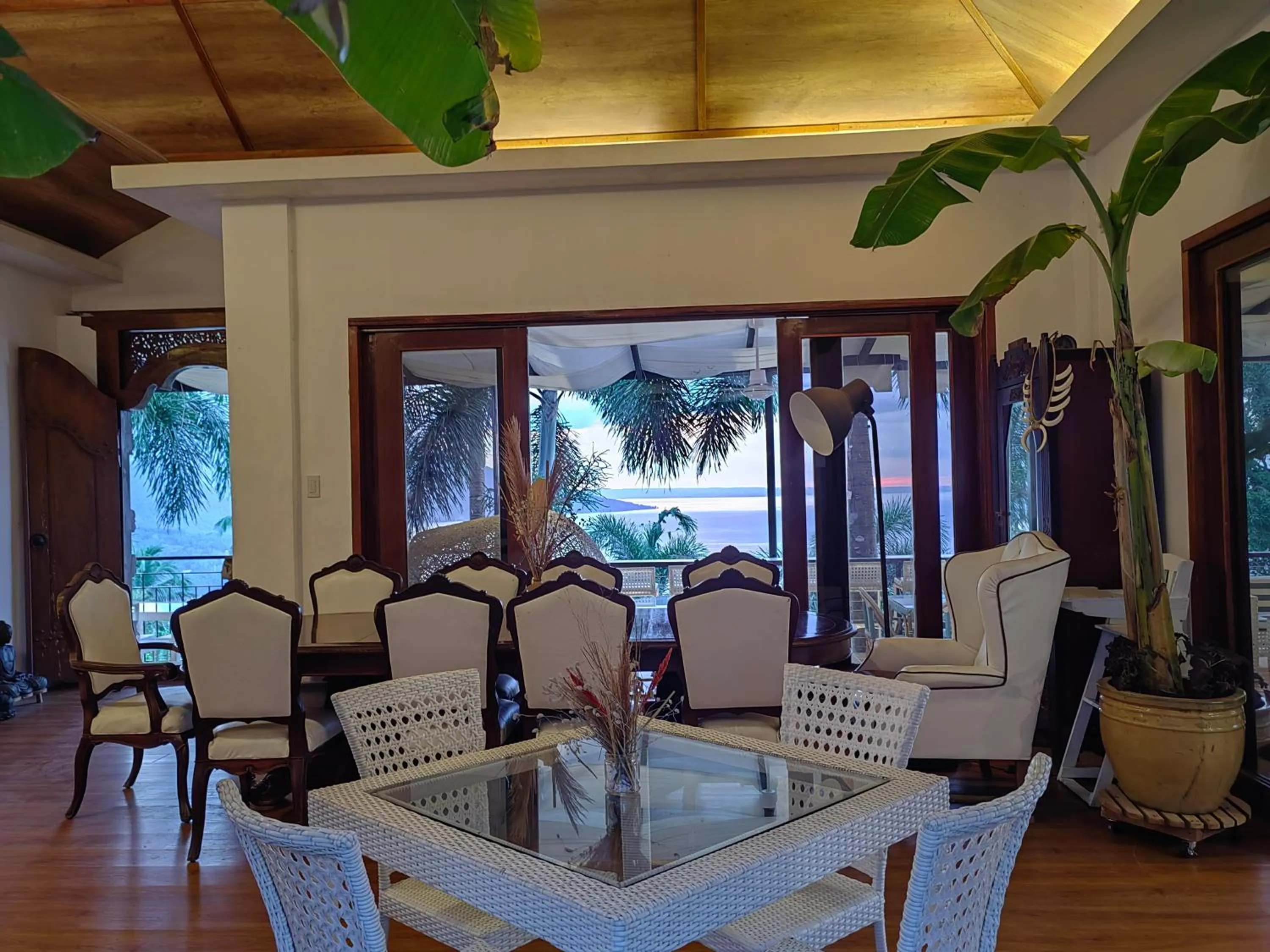 Restaurant/places to eat in Villas by Eco Hotels