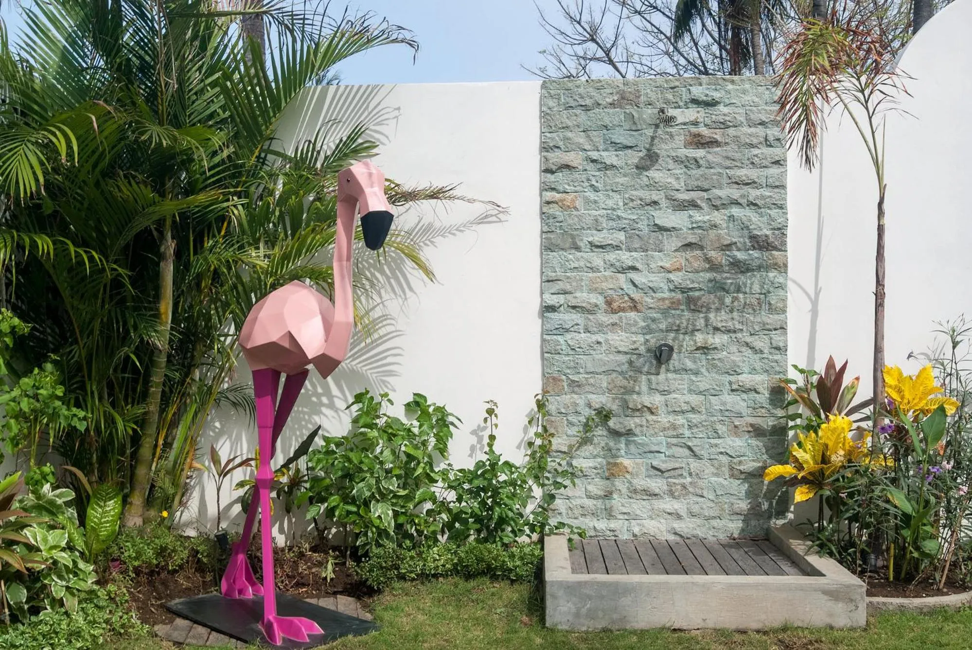 Garden in De'Coco Villa