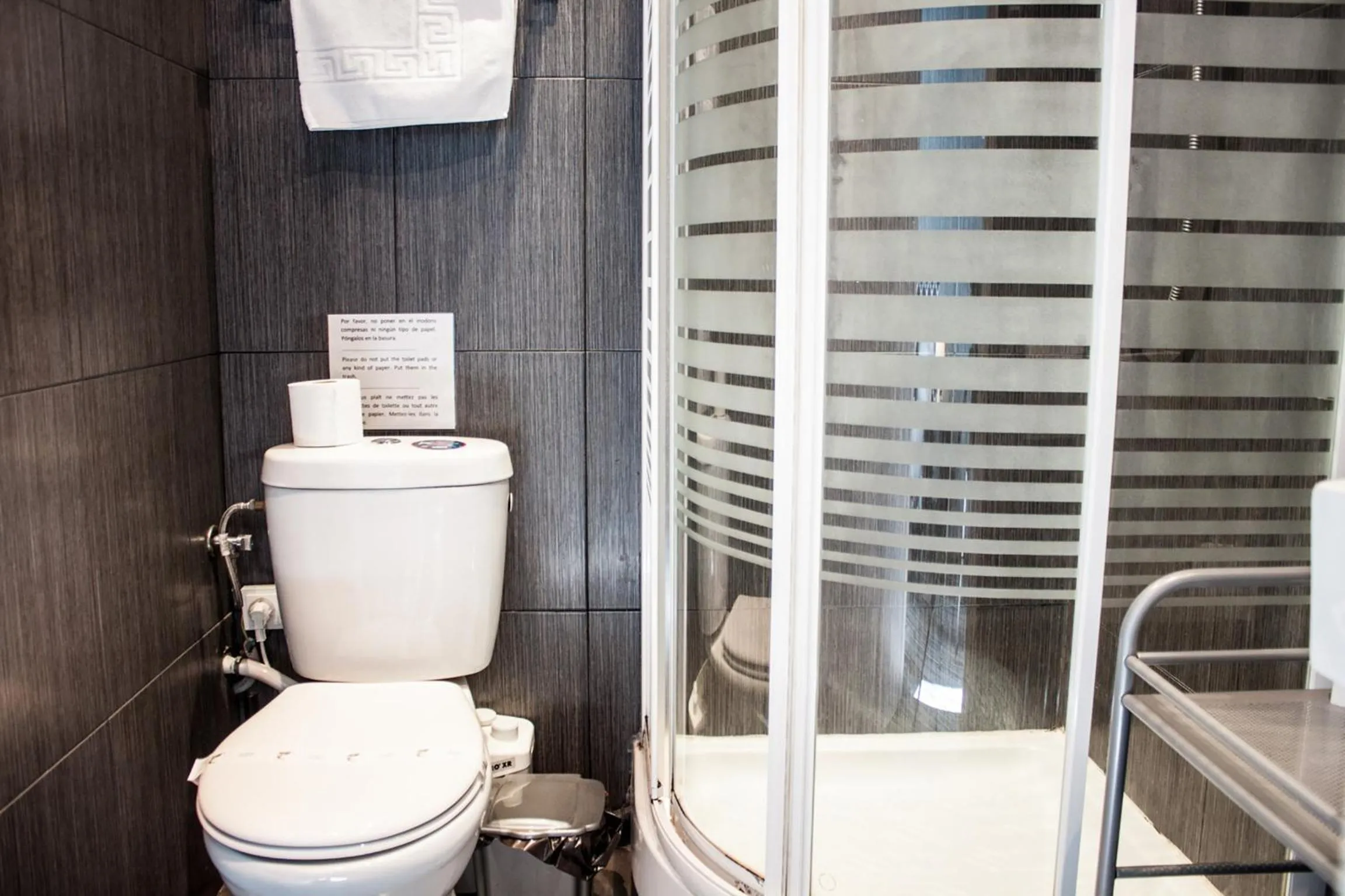 Bathroom in Hostal Boutique Khronos