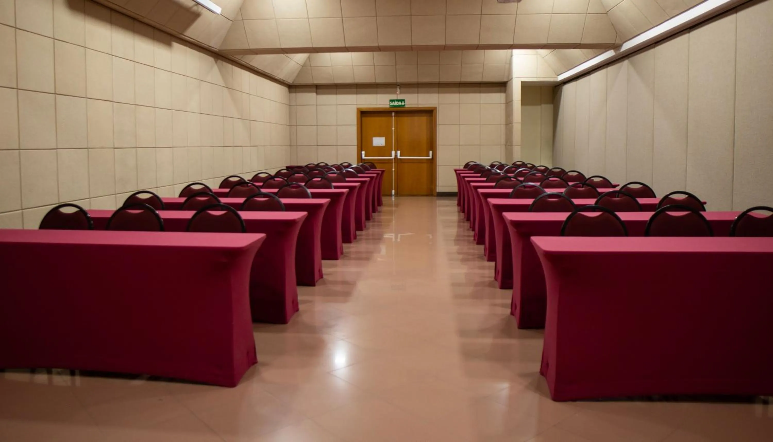 Meeting/conference room in Comfort Hotel Manaus