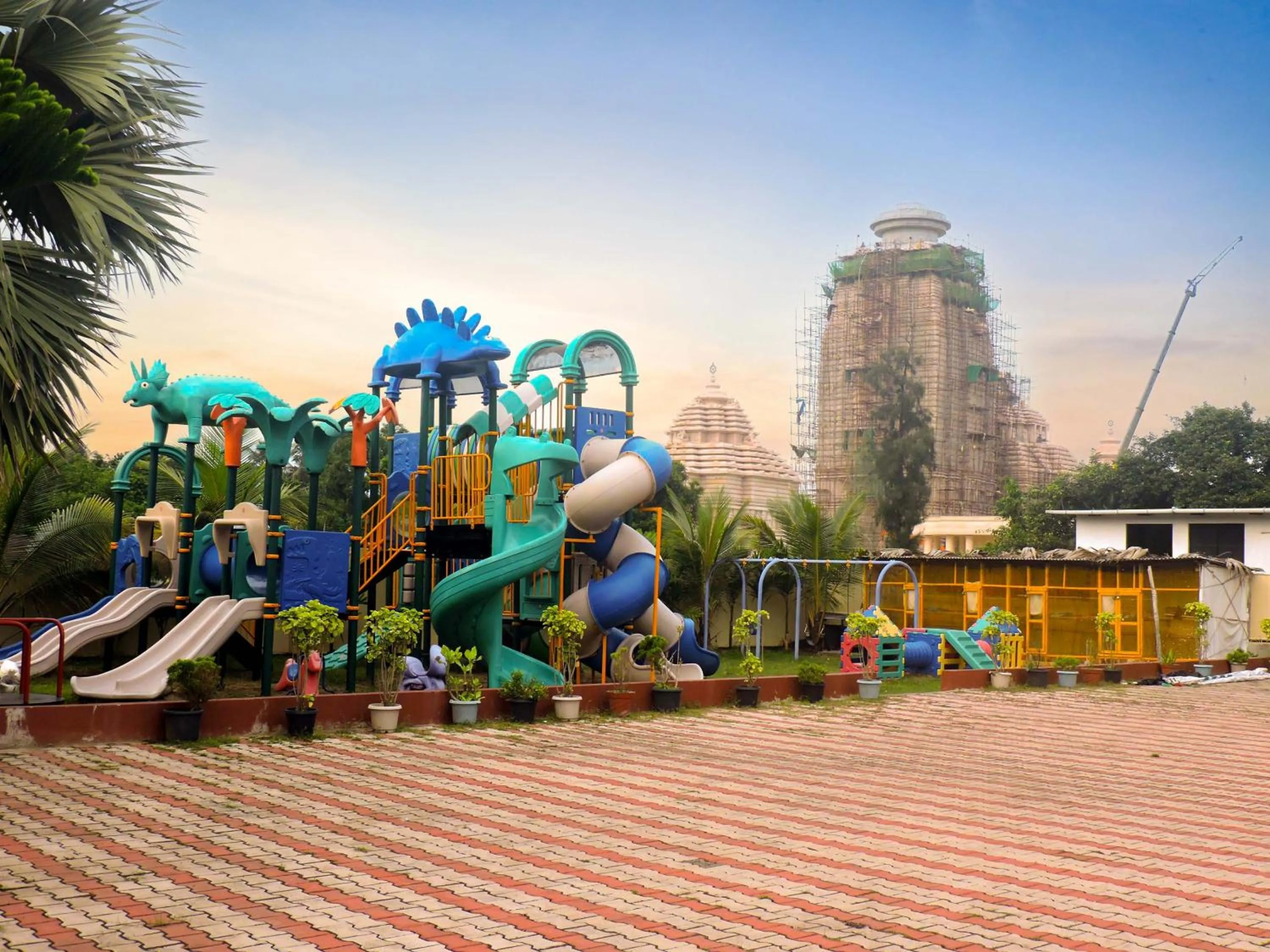children in Le Roi Digha