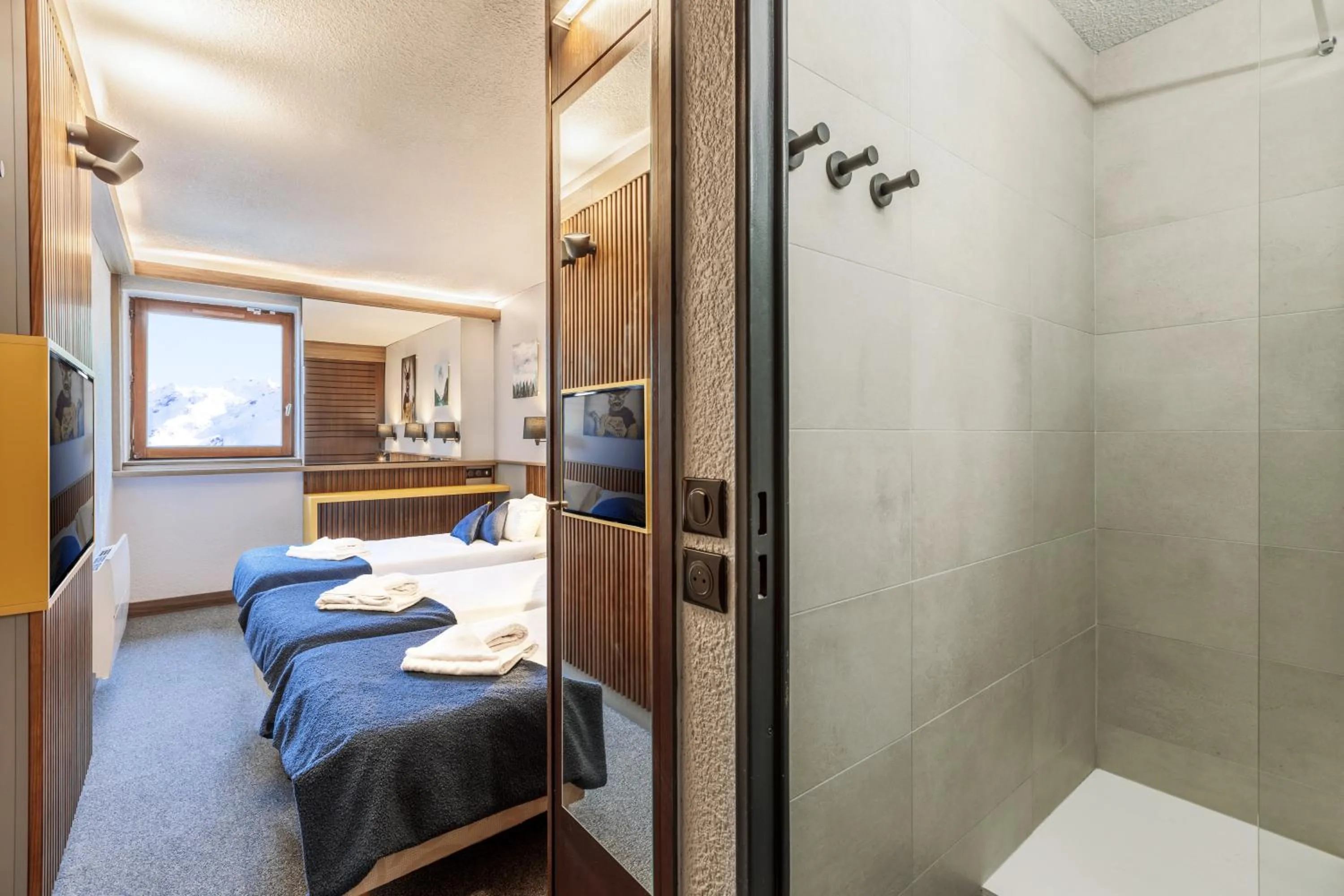 Bedroom in Hôtel Club MMV Altitude