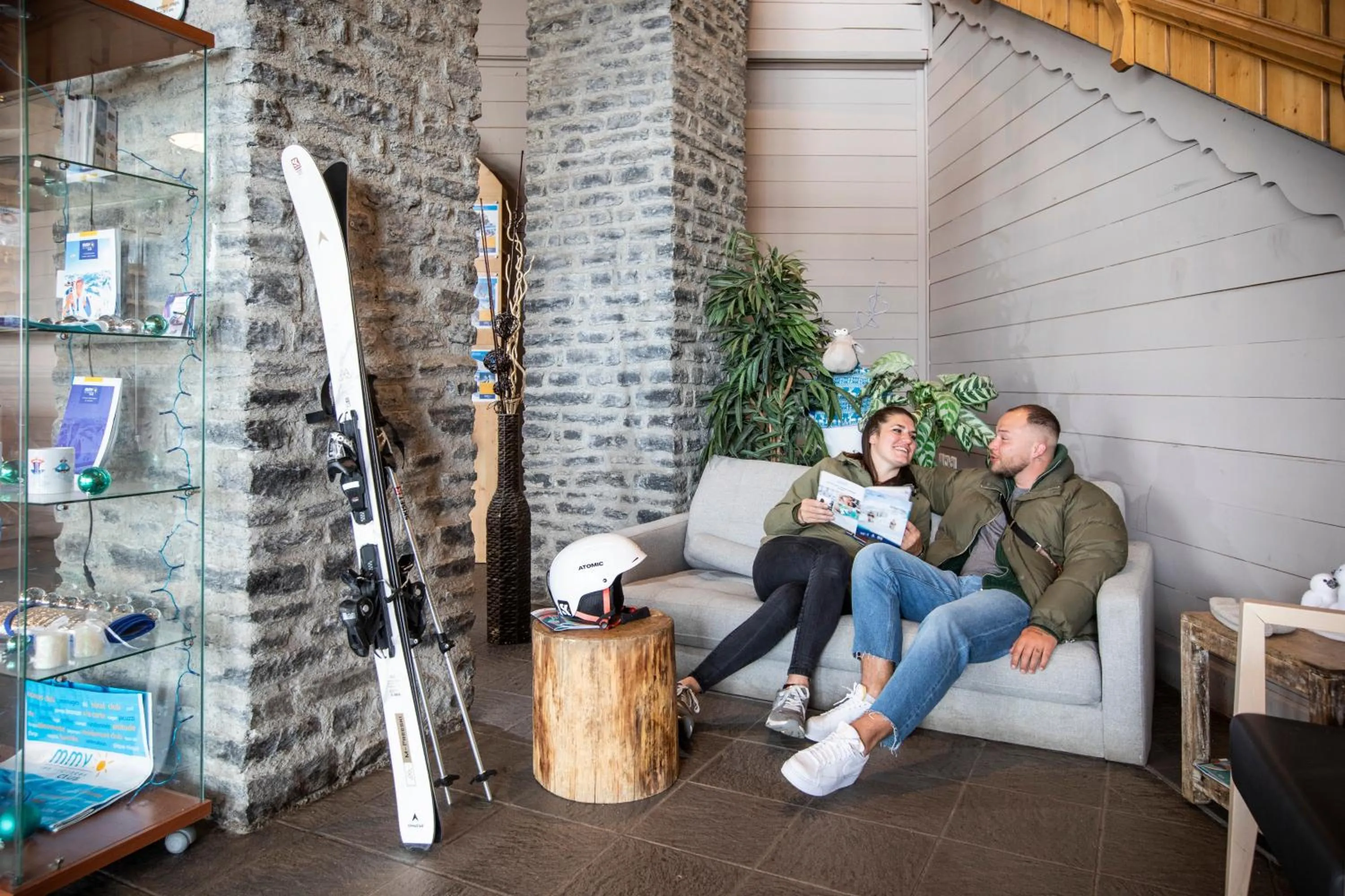 Lobby or reception in Hôtel Club MMV Altitude