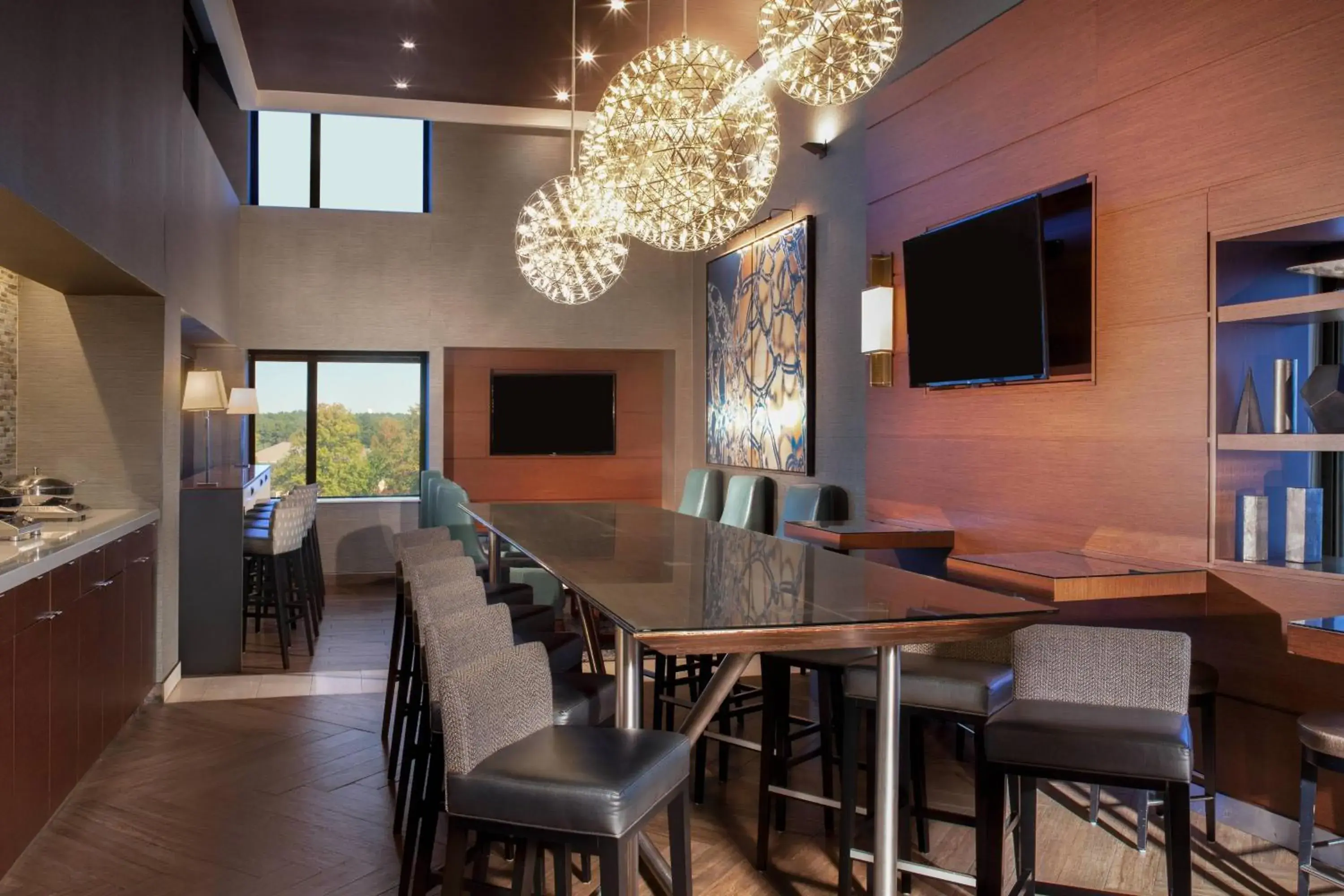 Lounge or bar in Marriott Raleigh Durham Research Triangle Park Lounge or bar in Marriott Raleigh Durham Research Triangle Park