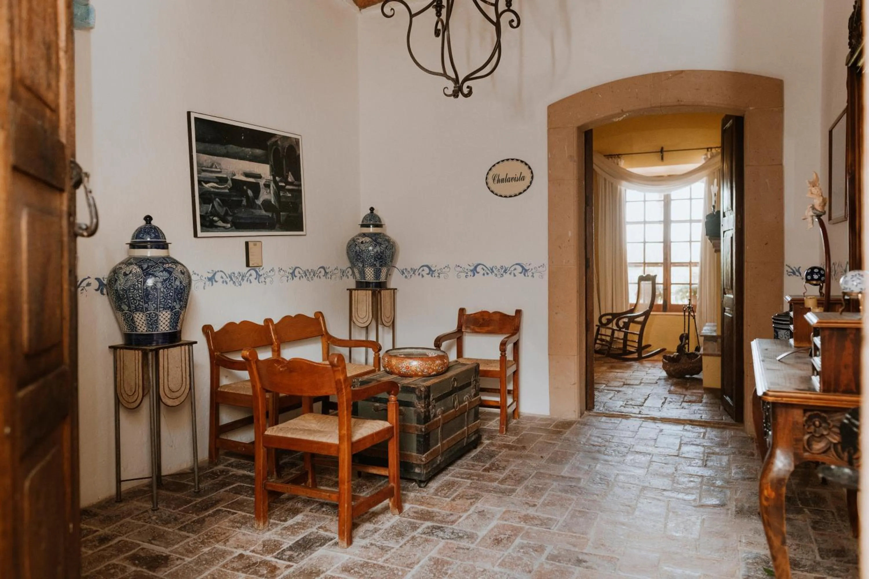 Living room in Hacienda Sepulveda Hotel & Spa