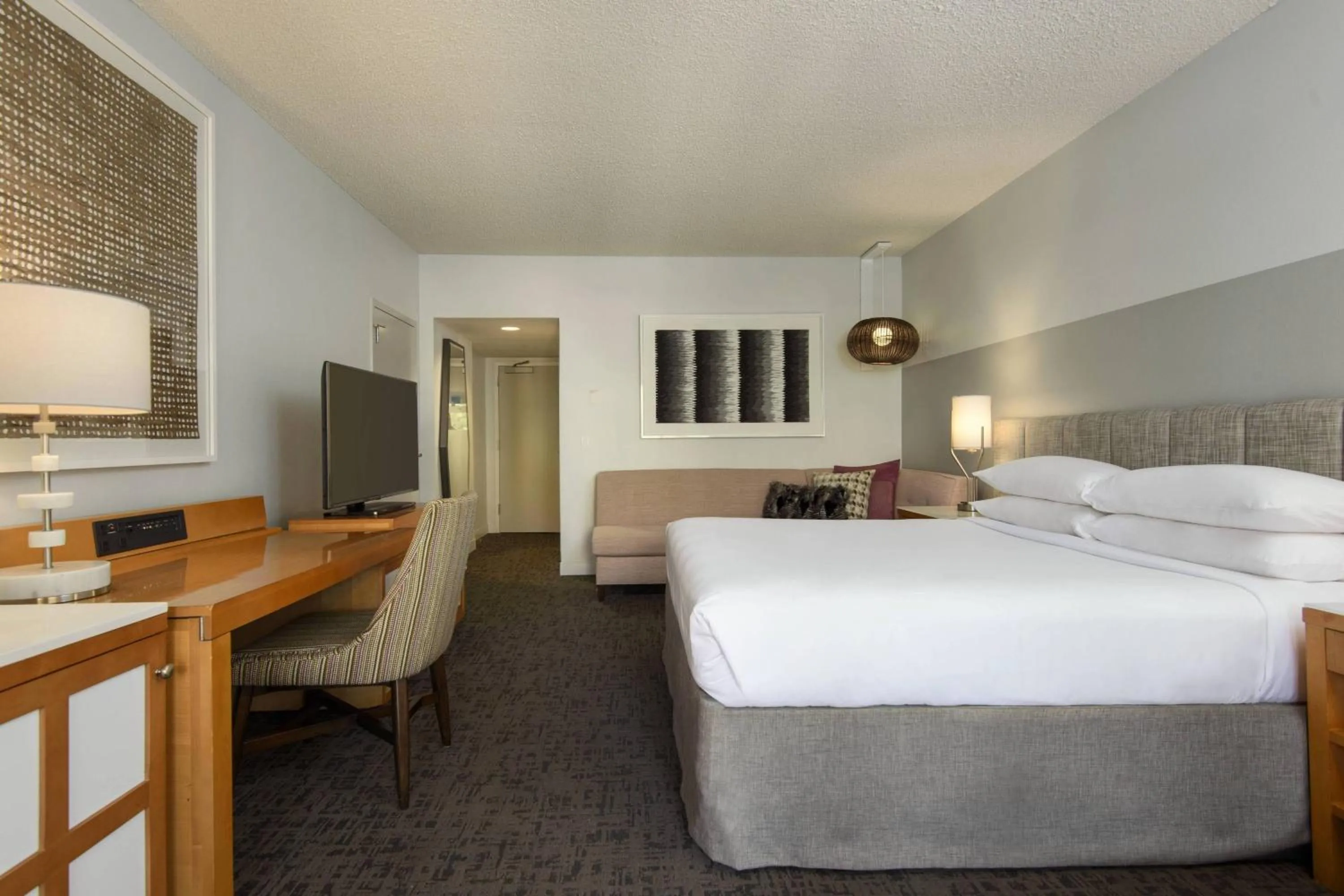 Photo of the whole room, Bed in Renaissance Palm Springs Hotel