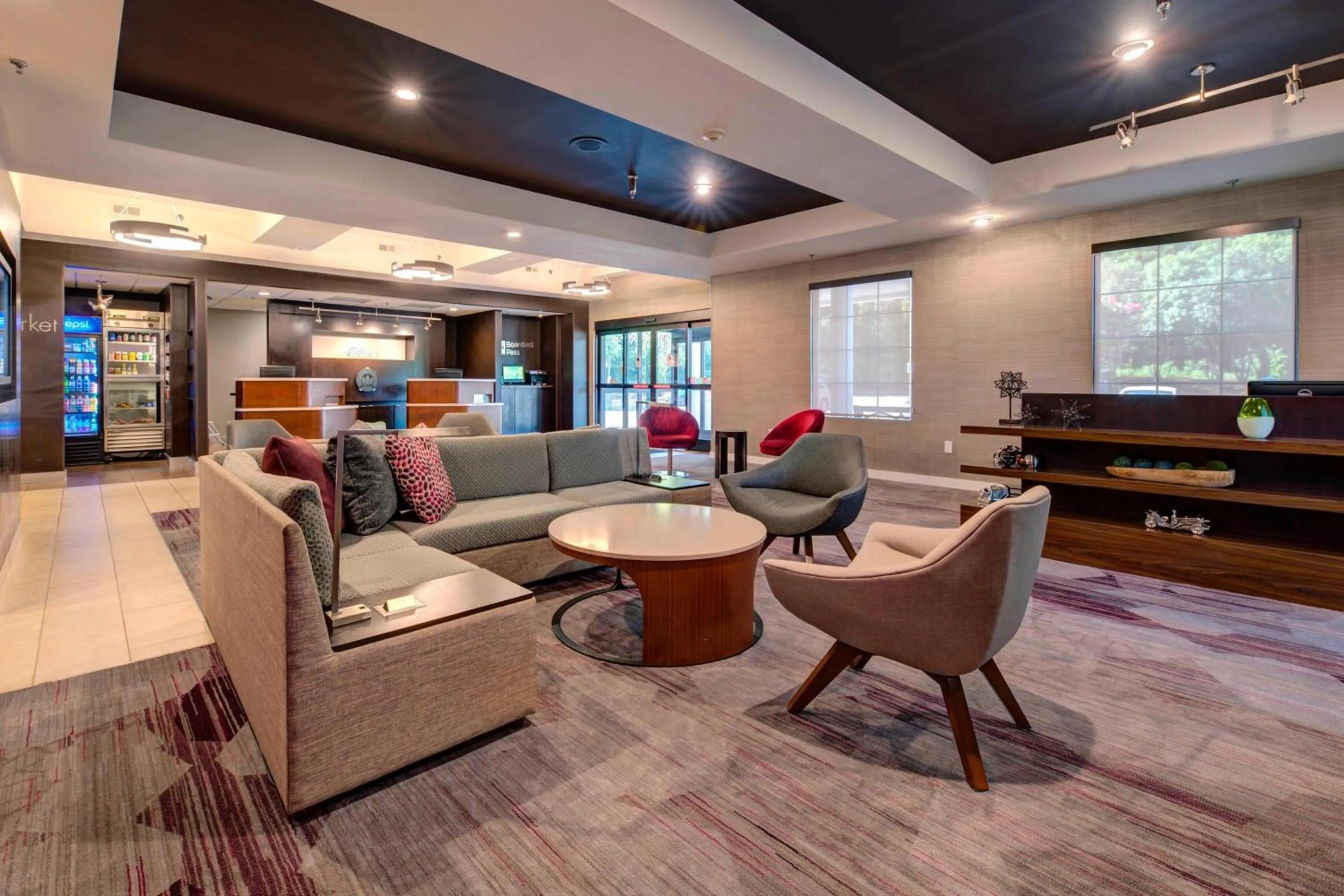 Lobby or reception in Courtyard Raleigh Crabtree Valley