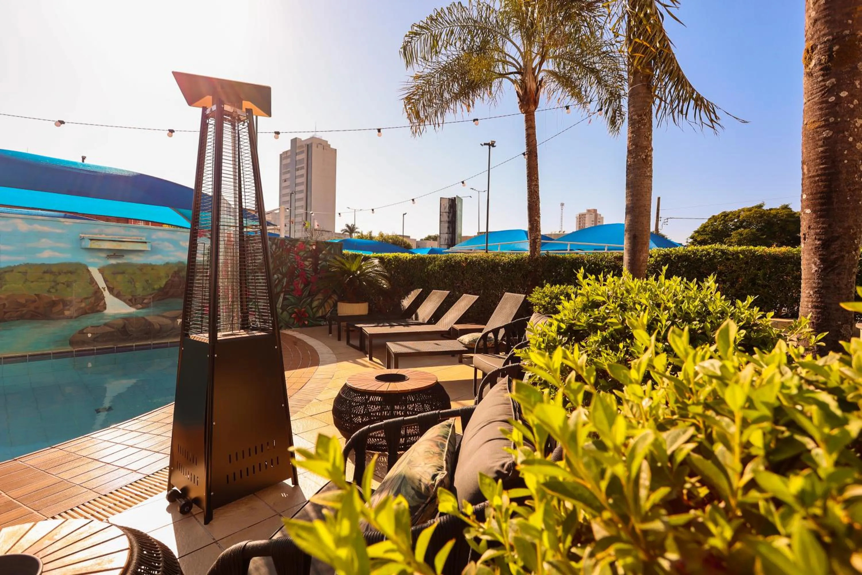 Pool view in Hotel Golden Park Uberlandia By Nacional Inn