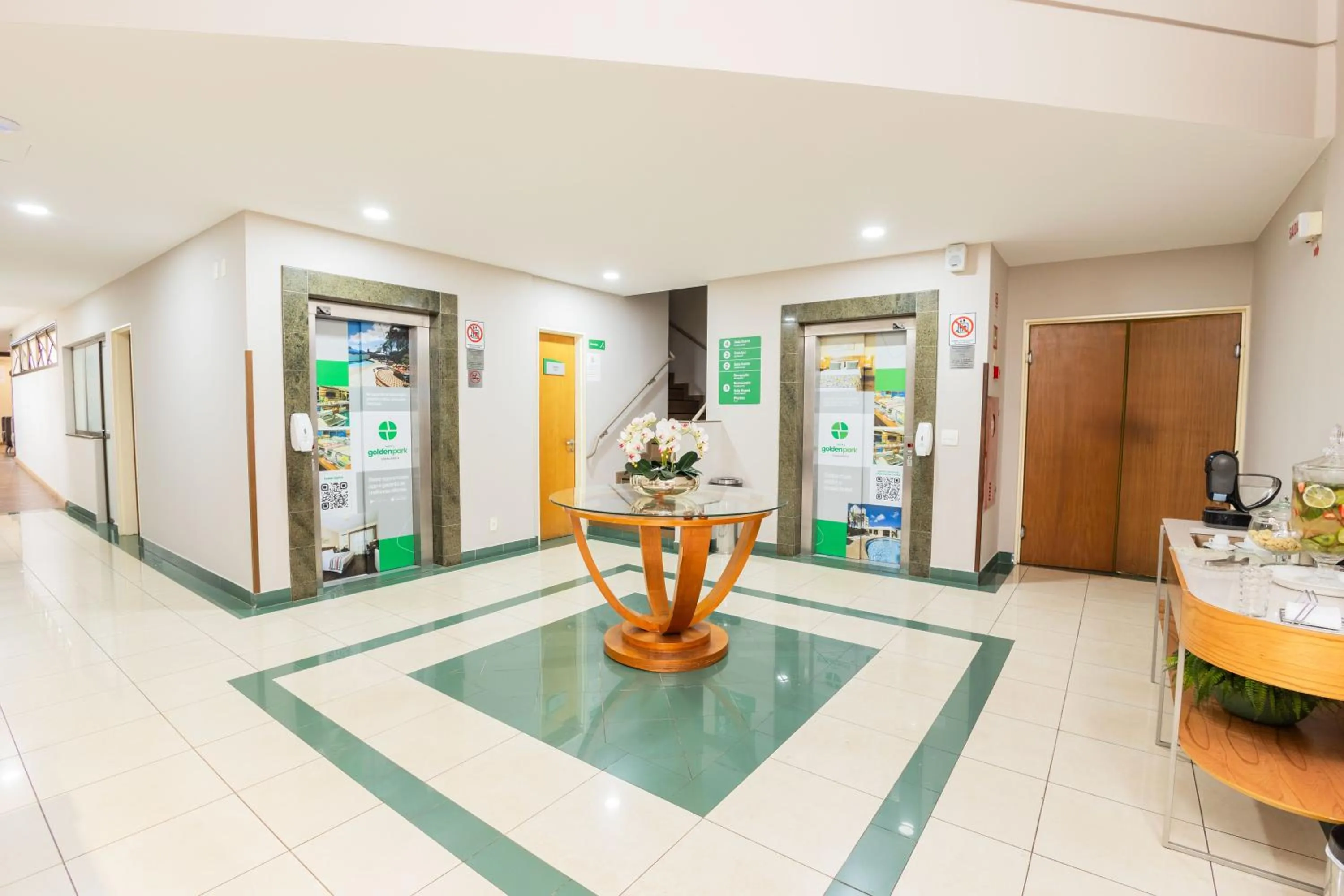 Lobby or reception in Hotel Golden Park Uberlandia By Nacional Inn