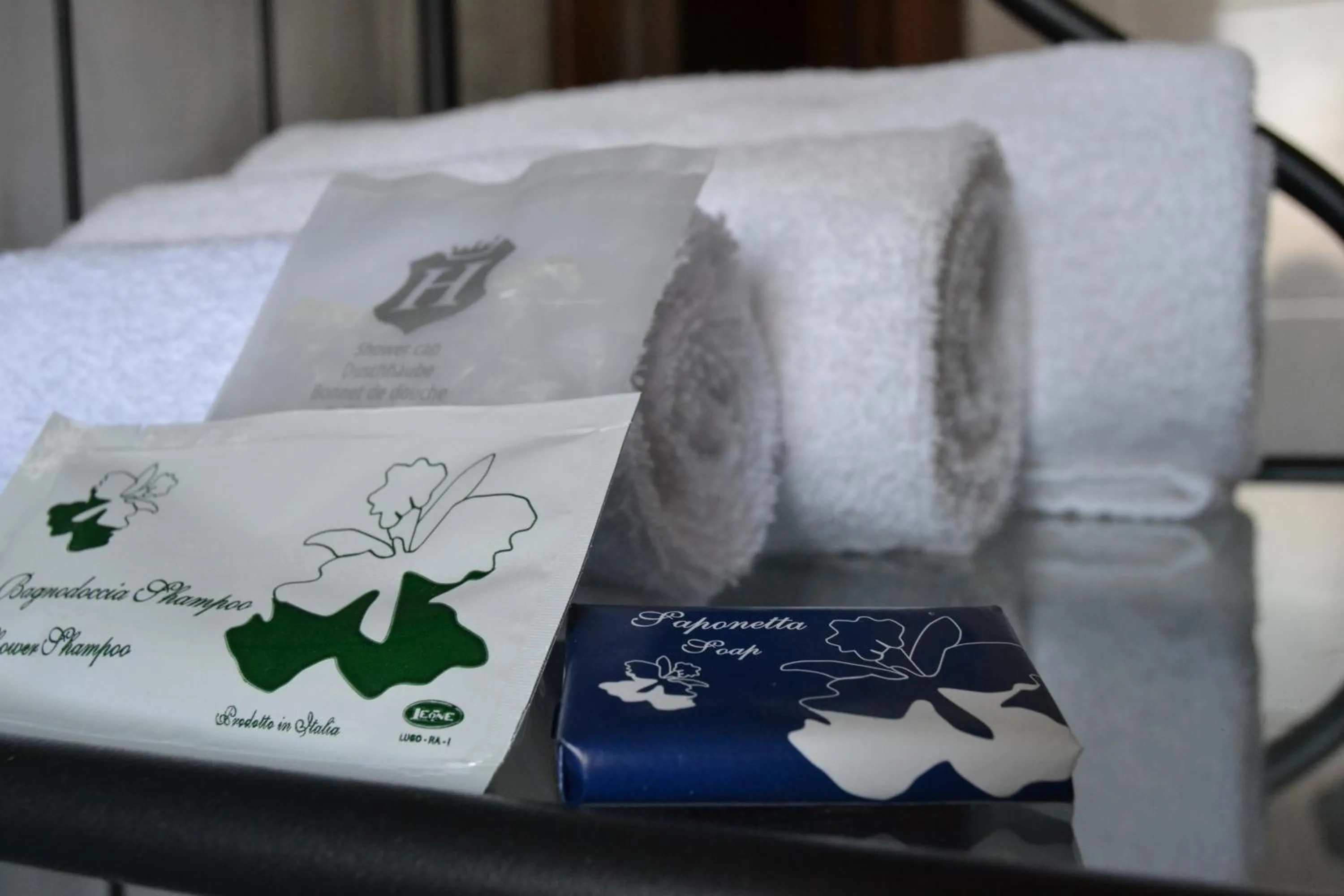 Bathroom, Bed in B&B Casazze Dream