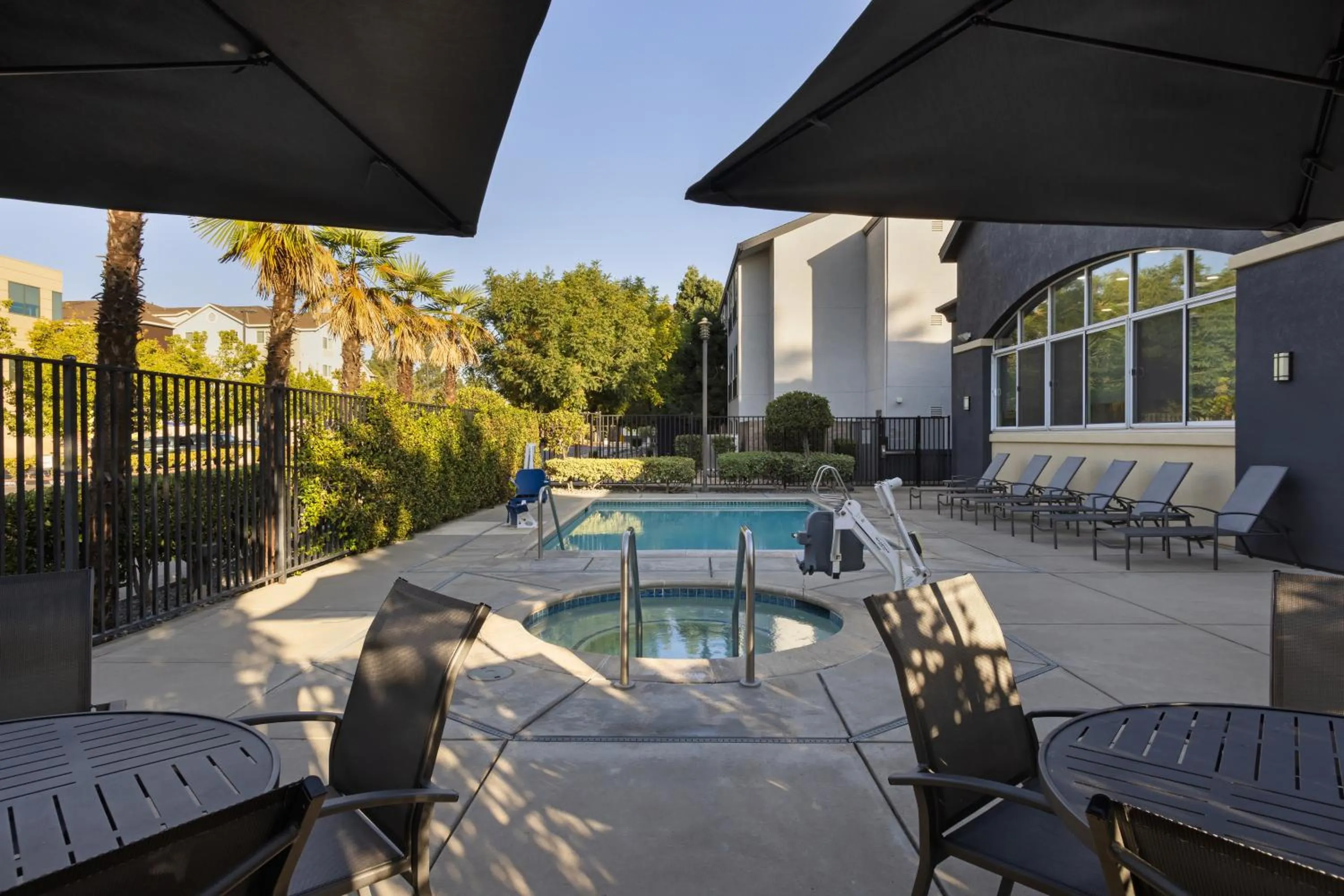 Swimming pool in Fairfield Inn Sacramento Cal Expo