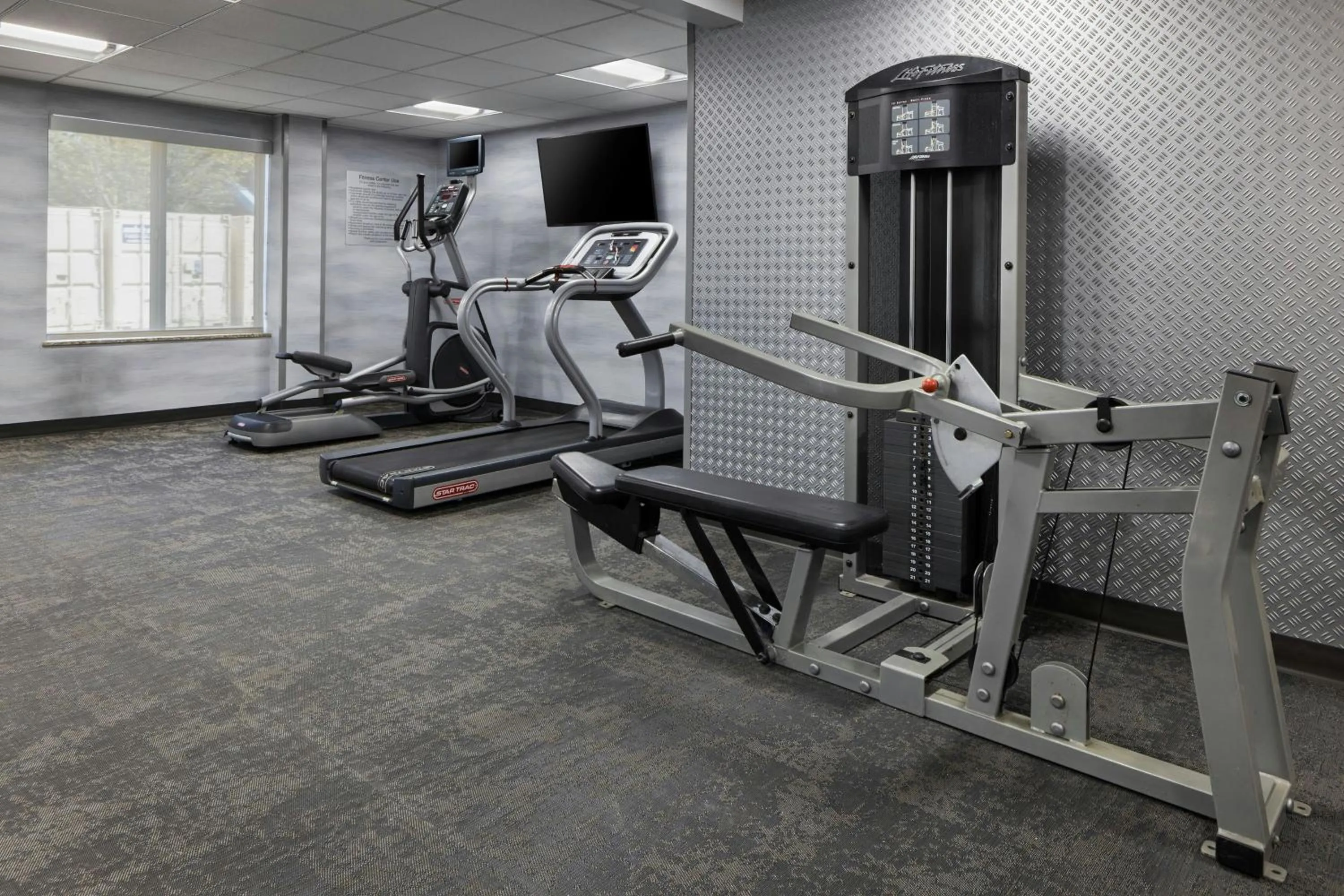 Fitness centre/facilities in Fairfield Inn Sacramento Cal Expo