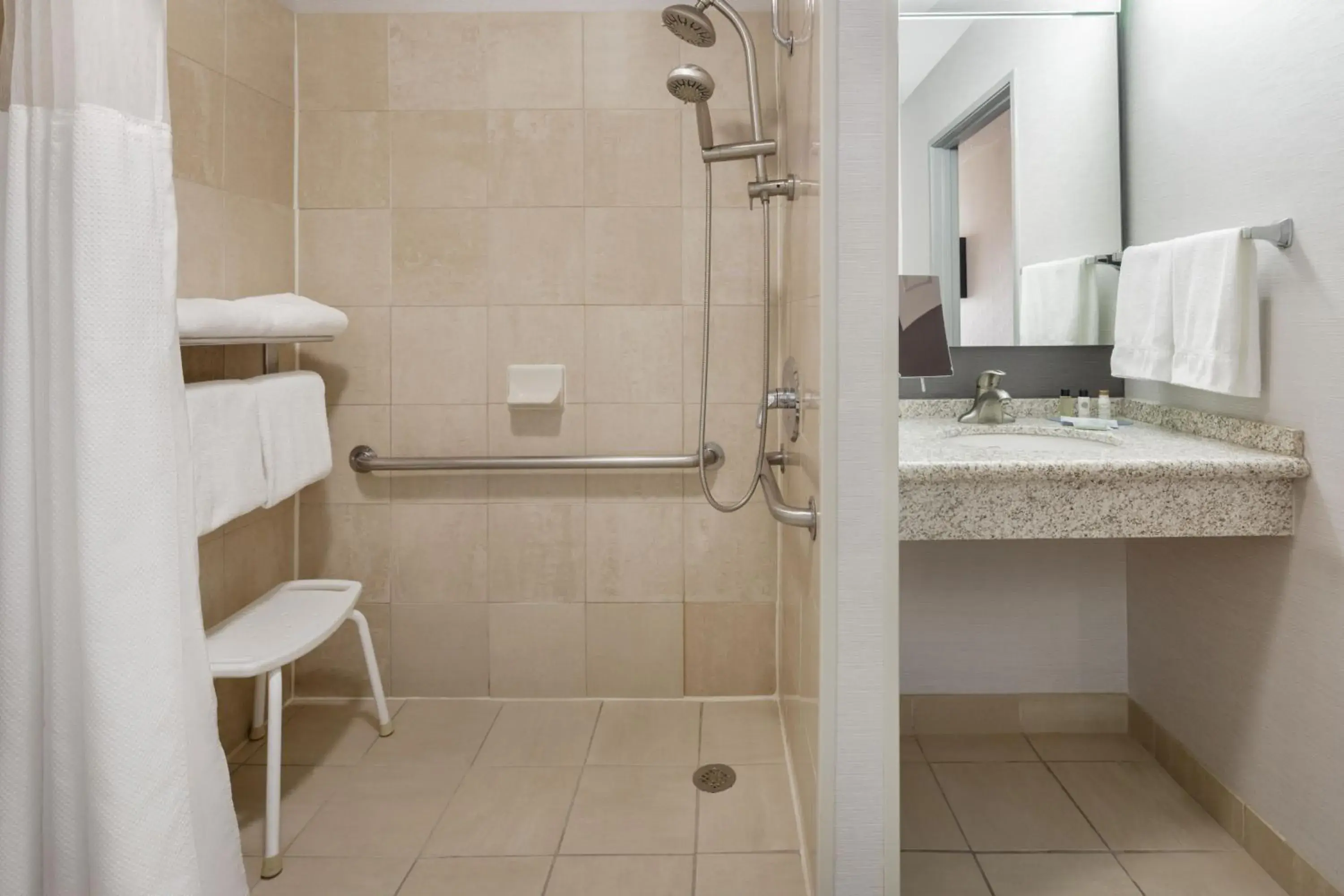 Queen Room with Roll-in Shower - Mobility and Hearing Accessible in Courtyard Santa Fe Queen Room with Roll-in Shower - Mobility and Hearing Accessible in Courtyard Santa Fe