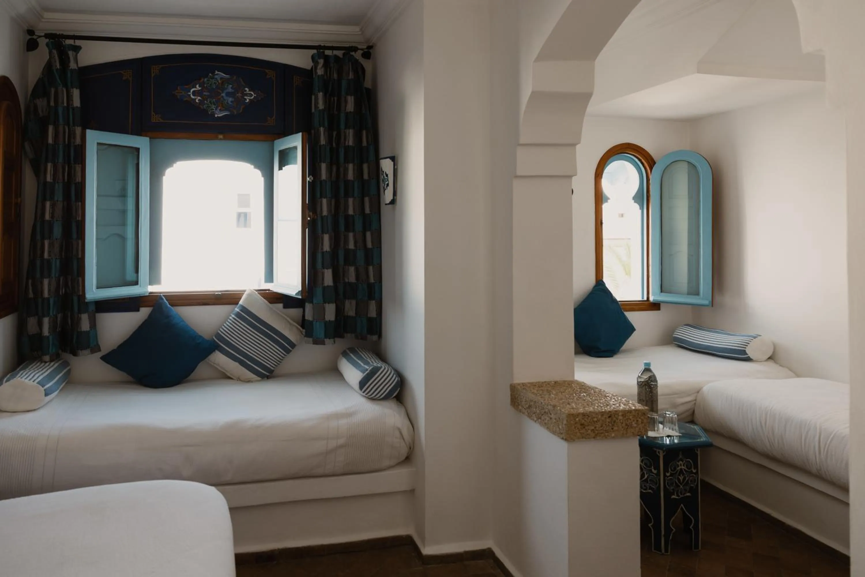 Bed in Hotel Al Alba Hammam & Restaurant