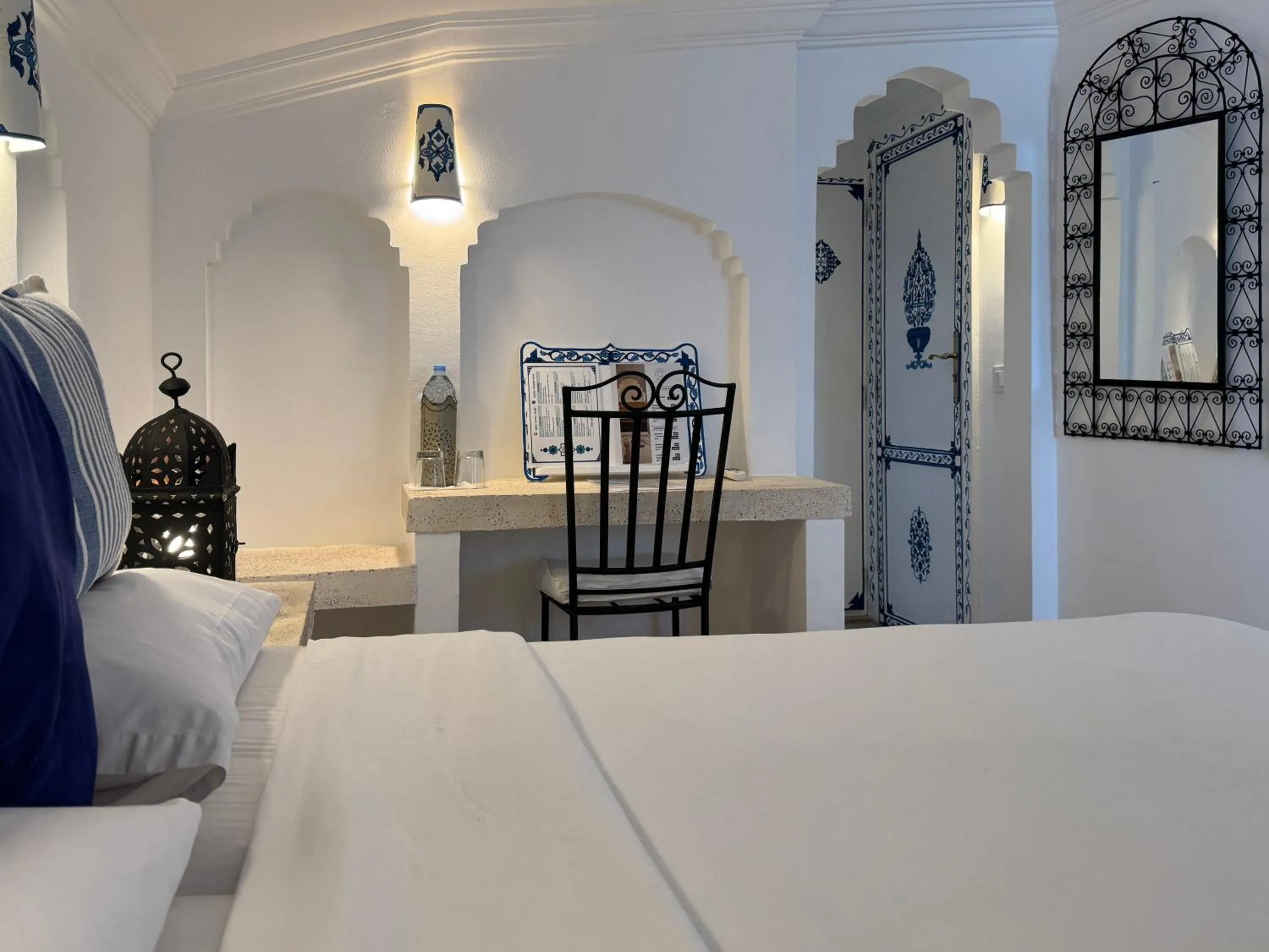 Bed in Hotel Al Alba Hammam & Restaurant