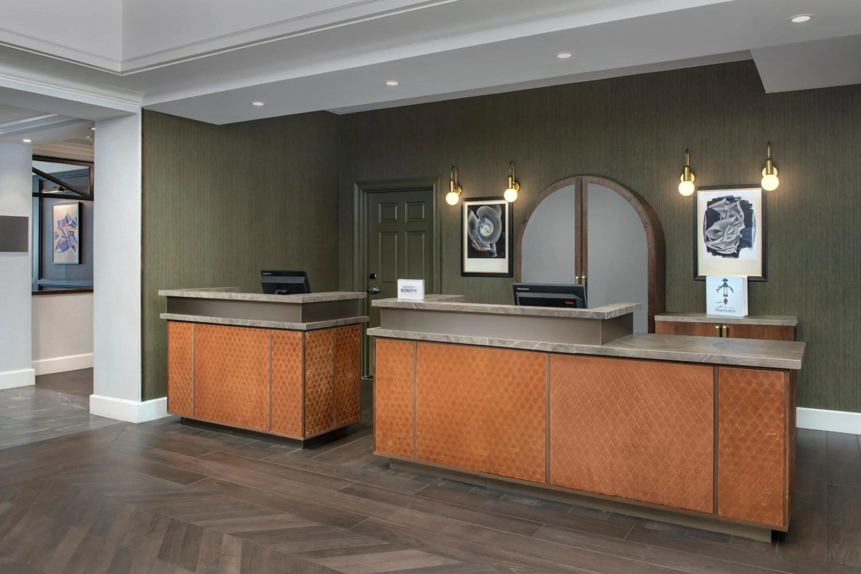 Lobby or reception in Courtyard by Marriott Savannah Downtown - Historic District
