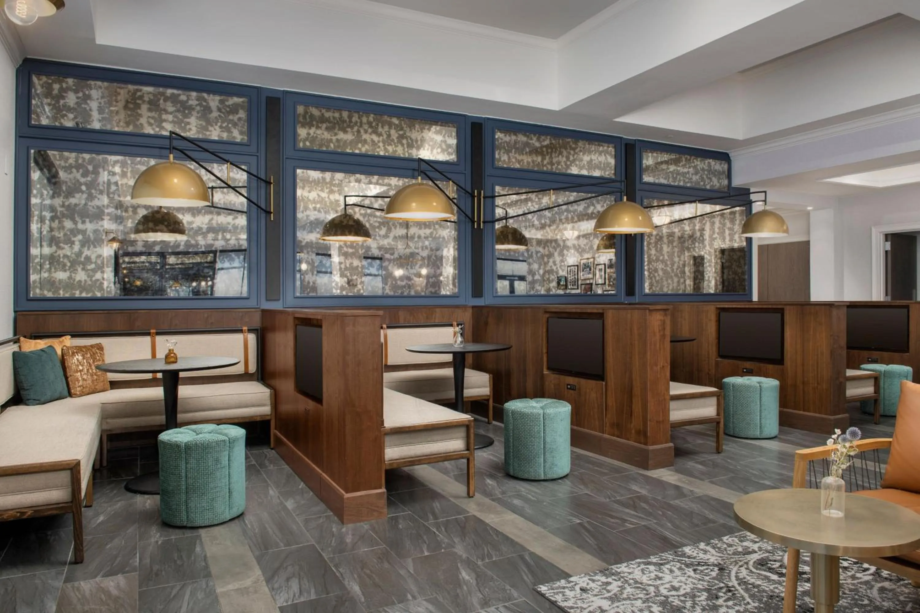 Restaurant/places to eat in Courtyard by Marriott Savannah Downtown - Historic District