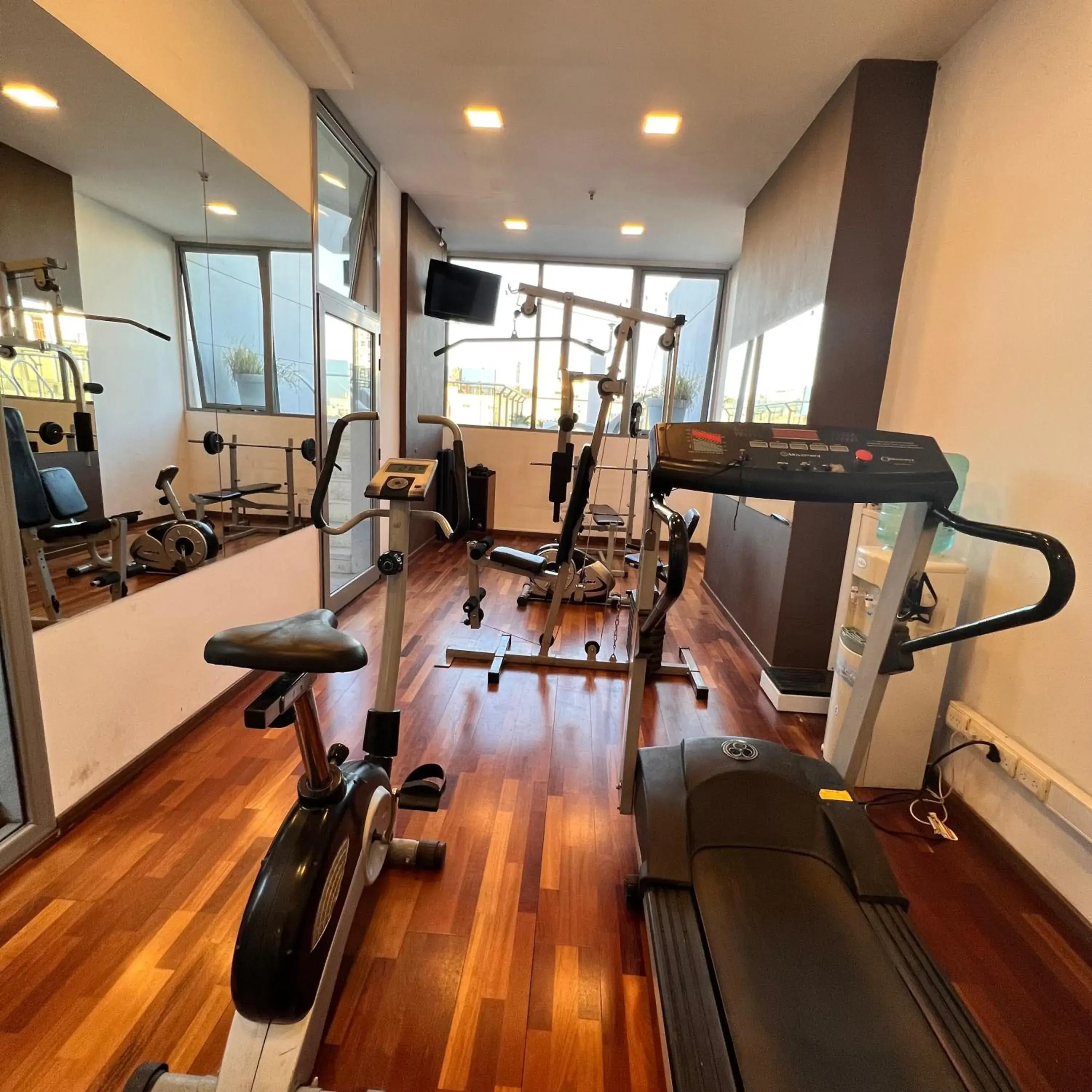 Fitness centre/facilities in Howard Johnson by Wyndham Córdoba La Cañada Fitness centre/facilities in Howard Johnson by Wyndham Córdoba La Cañada